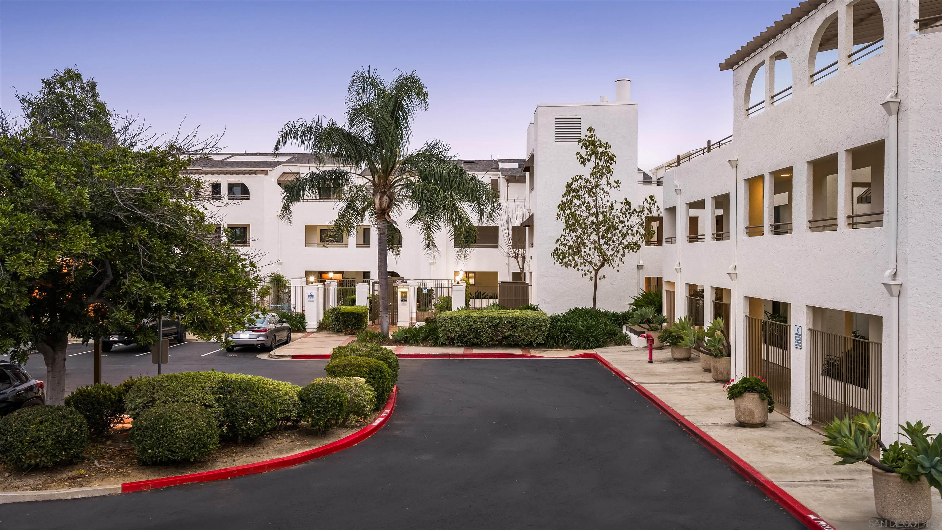 Detail Gallery Image 38 of 46 For 6960  Hyde Park Dr  #12,  San Diego,  CA 92119 - 3 Beds | 2 Baths