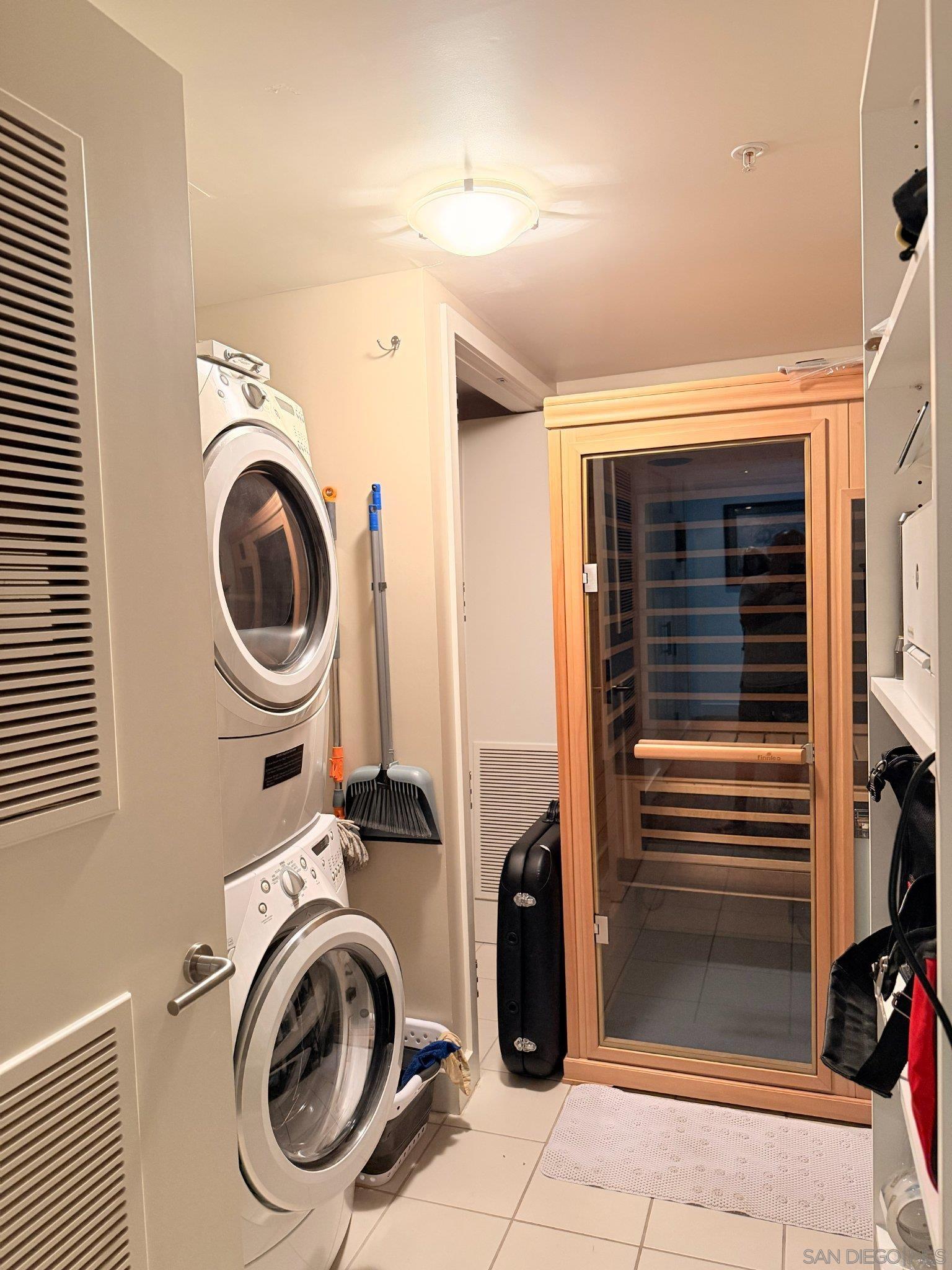 Detail Gallery Image 16 of 28 For 1325  Pacific Highway  #1301,  San Diego,  CA 92101 - 2 Beds | 2/1 Baths