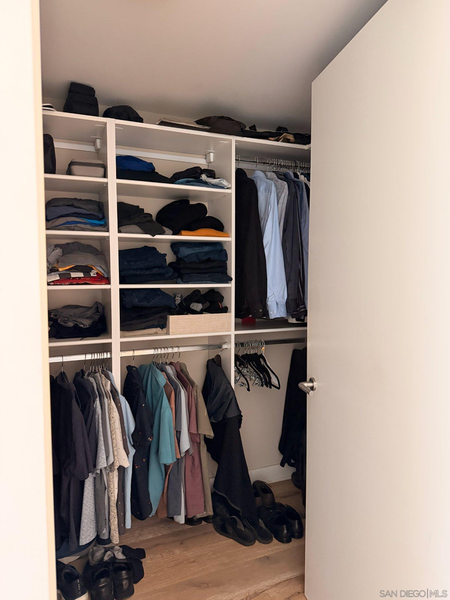 Detail Gallery Image 25 of 28 For 1325  Pacific Highway  #1301,  San Diego,  CA 92101 - 2 Beds | 2/1 Baths