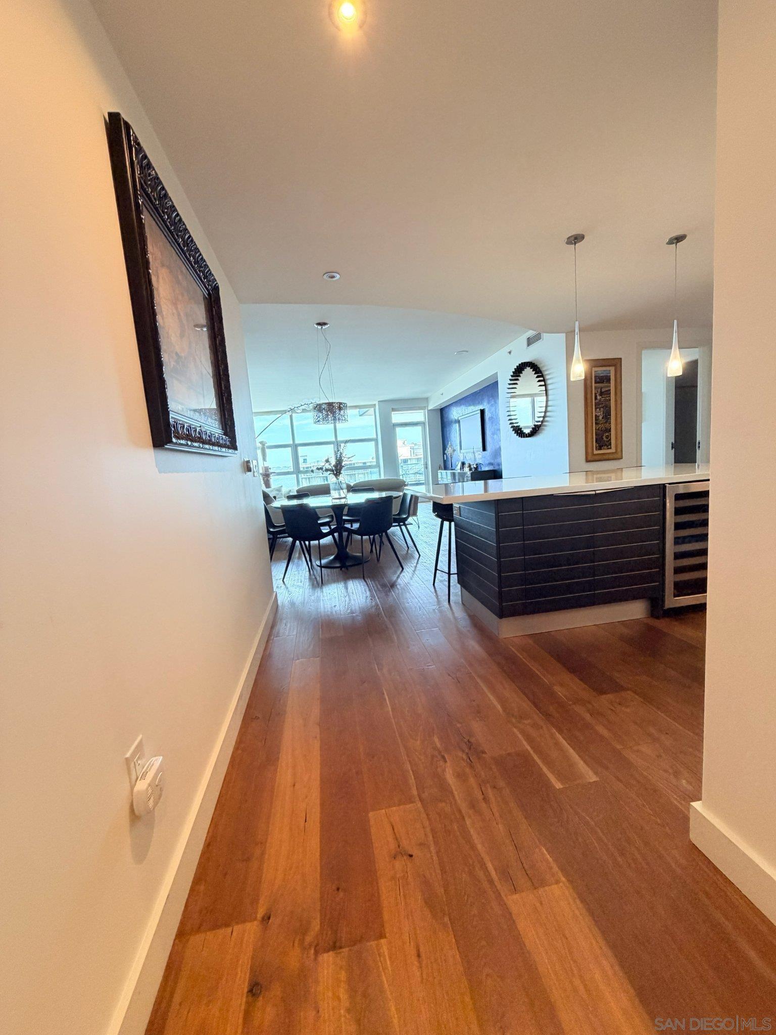 Detail Gallery Image 6 of 28 For 1325  Pacific Highway  #1301,  San Diego,  CA 92101 - 2 Beds | 2/1 Baths