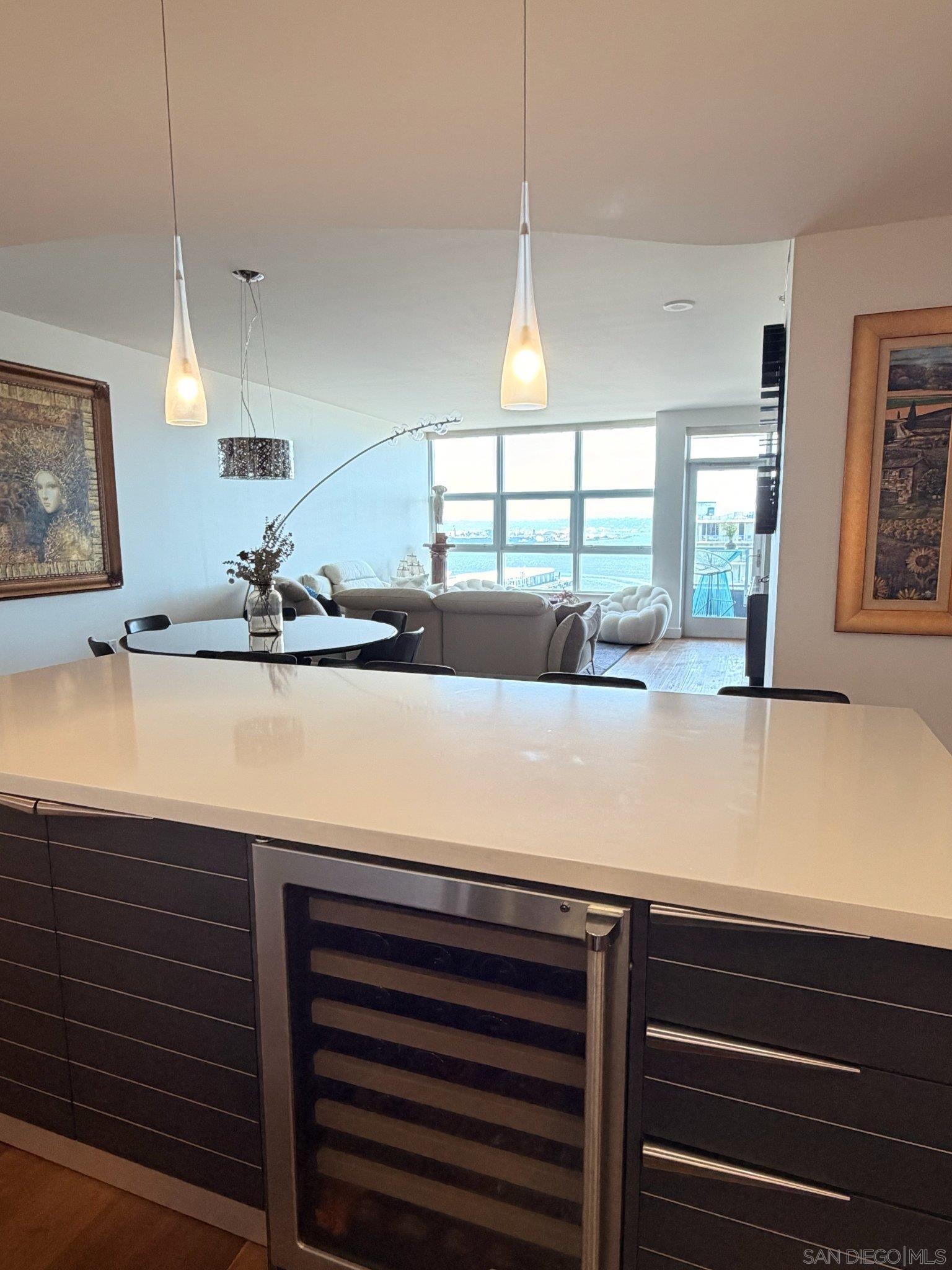 Detail Gallery Image 8 of 28 For 1325  Pacific Highway  #1301,  San Diego,  CA 92101 - 2 Beds | 2/1 Baths