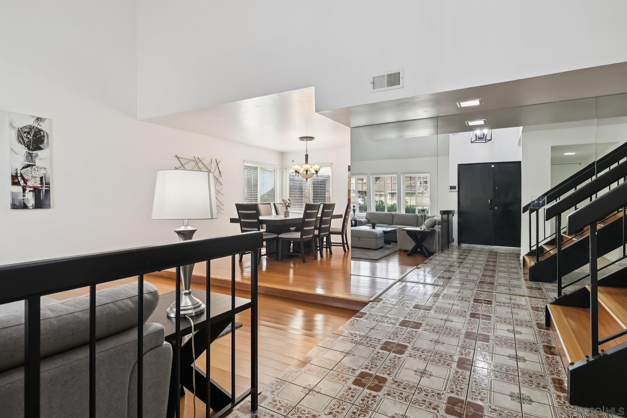 Detail Gallery Image 2 of 50 For 712  Paseo Del Rey, Chula Vista,  CA 91910 - 4 Beds | 3 Baths