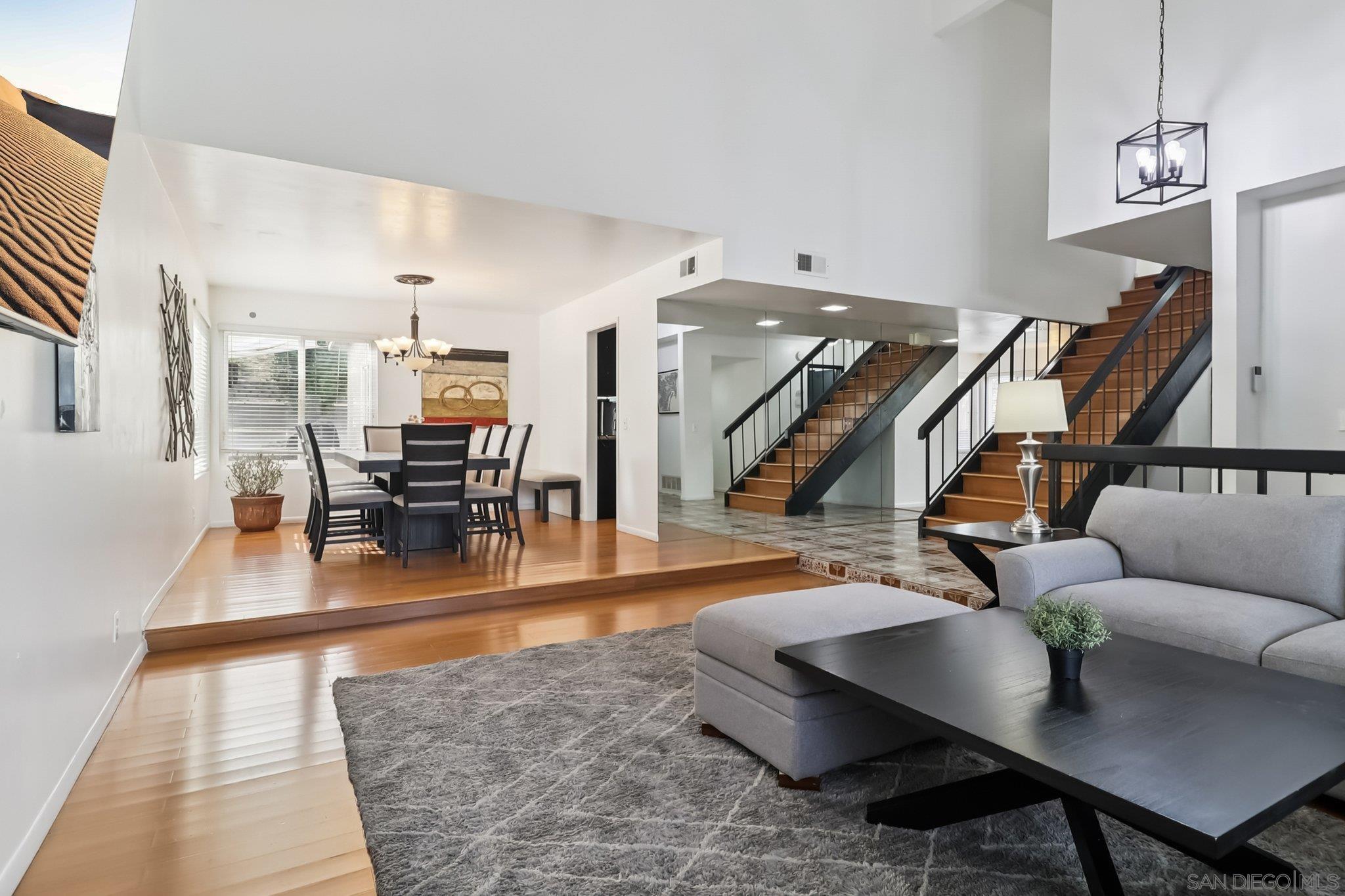 Detail Gallery Image 5 of 50 For 712  Paseo Del Rey, Chula Vista,  CA 91910 - 4 Beds | 3 Baths