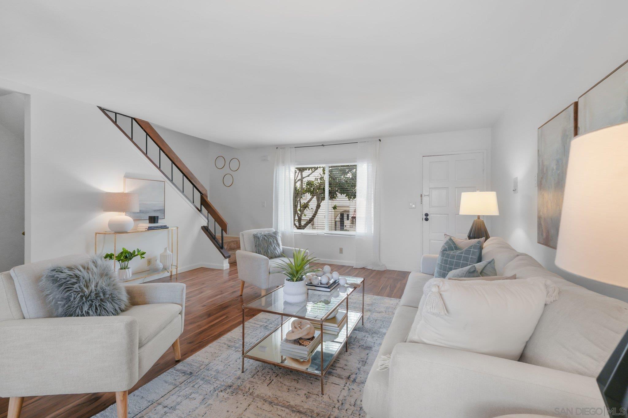 Detail Gallery Image 8 of 25 For 5430  Linda Vista  #7,  San Diego,  CA 92110 - 2 Beds | 2/1 Baths