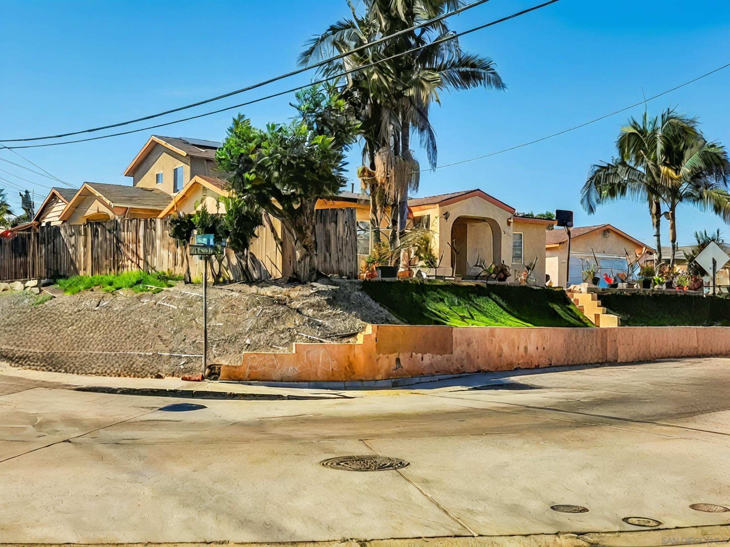 Detail Gallery Image 2 of 15 For 2306  Modesto St, San Diego,  CA 92105 - – Beds | – Baths