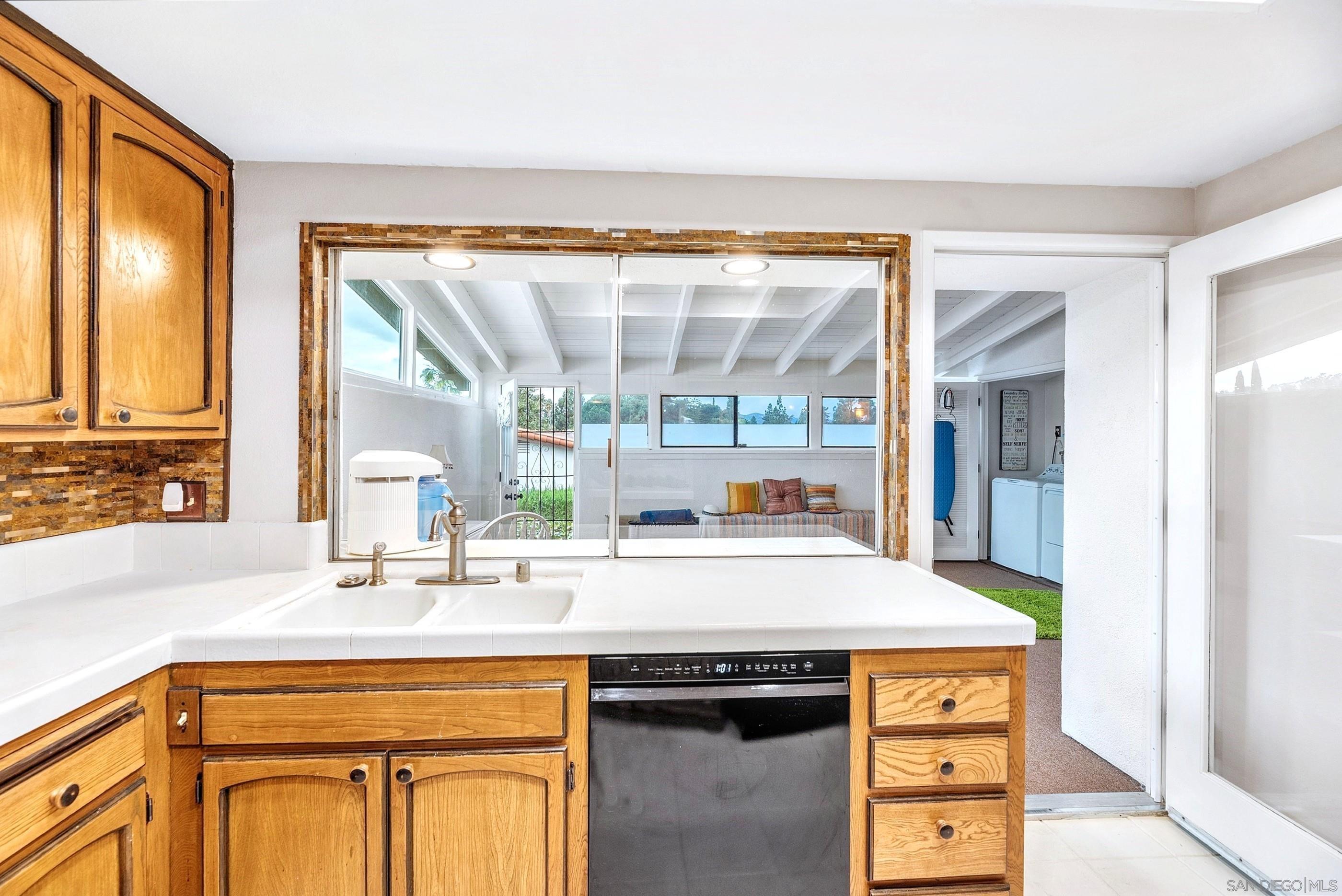 Detail Gallery Image 16 of 54 For 16555  Caminito Vecinos  #39,  San Diego,  CA 92128 - 2 Beds | 2 Baths