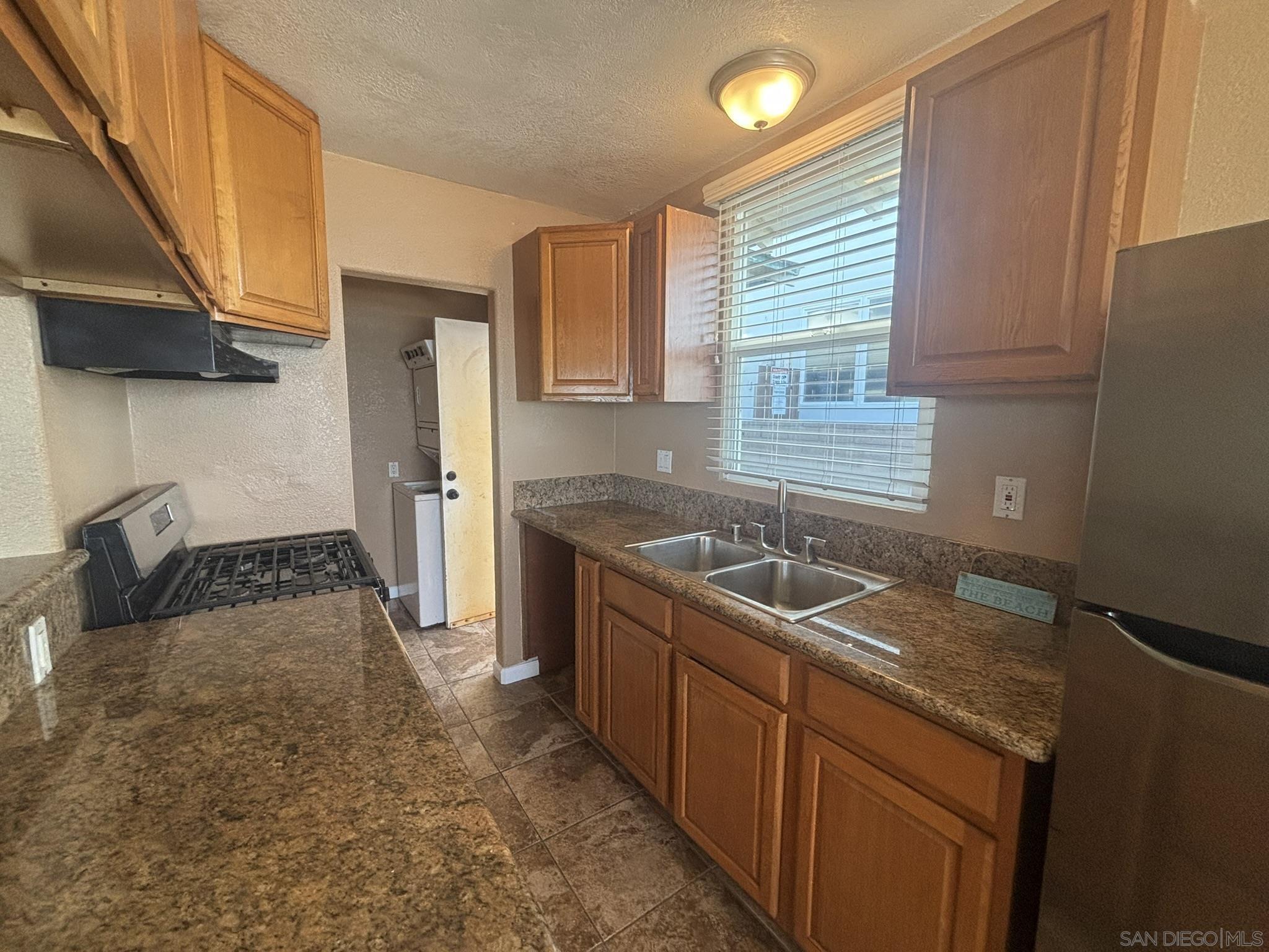 Detail Gallery Image 14 of 23 For 514 S the Strand  a, Oceanside,  CA 92054 - 2 Beds | 1 Baths