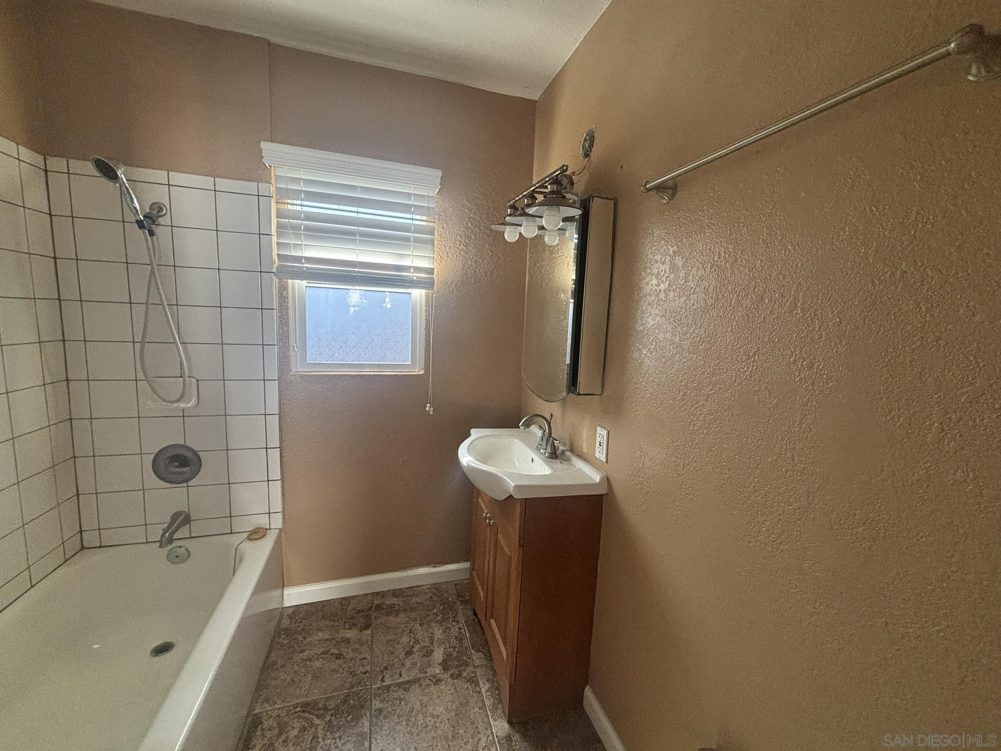 Detail Gallery Image 19 of 23 For 514 S the Strand  a, Oceanside,  CA 92054 - 2 Beds | 1 Baths