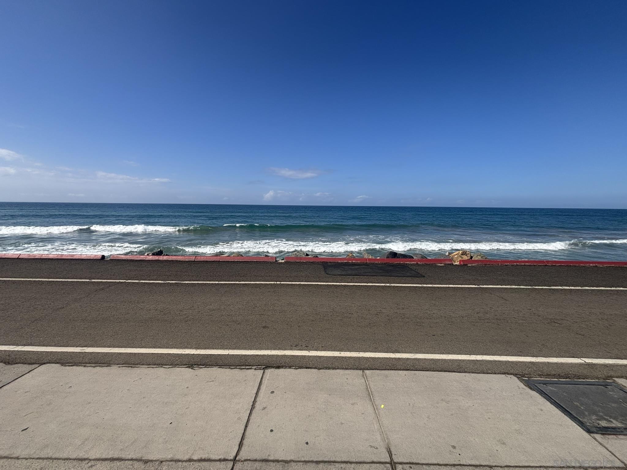 Detail Gallery Image 5 of 23 For 514 S the Strand  a, Oceanside,  CA 92054 - 2 Beds | 1 Baths