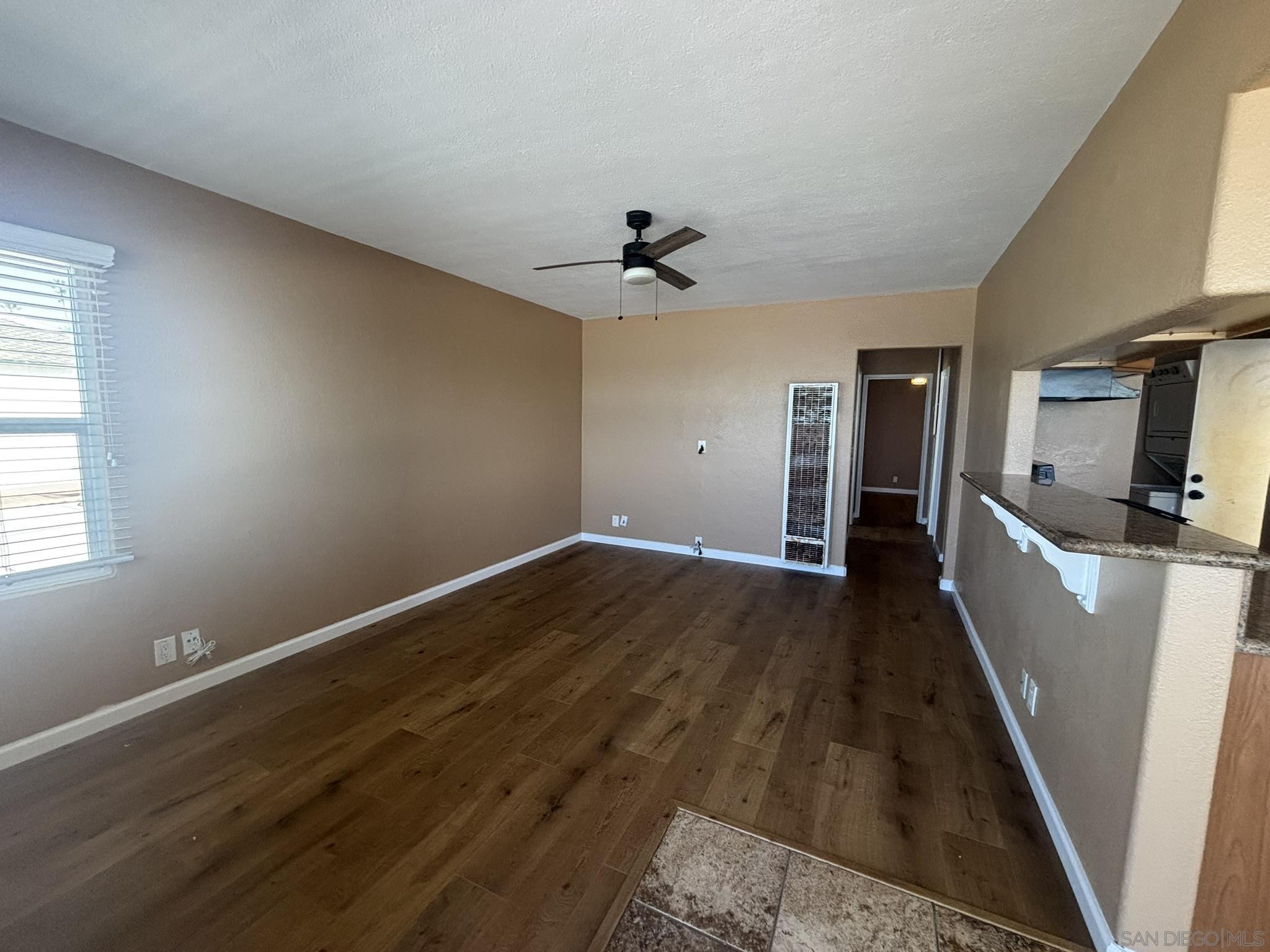 Detail Gallery Image 8 of 23 For 514 S the Strand  a, Oceanside,  CA 92054 - 2 Beds | 1 Baths