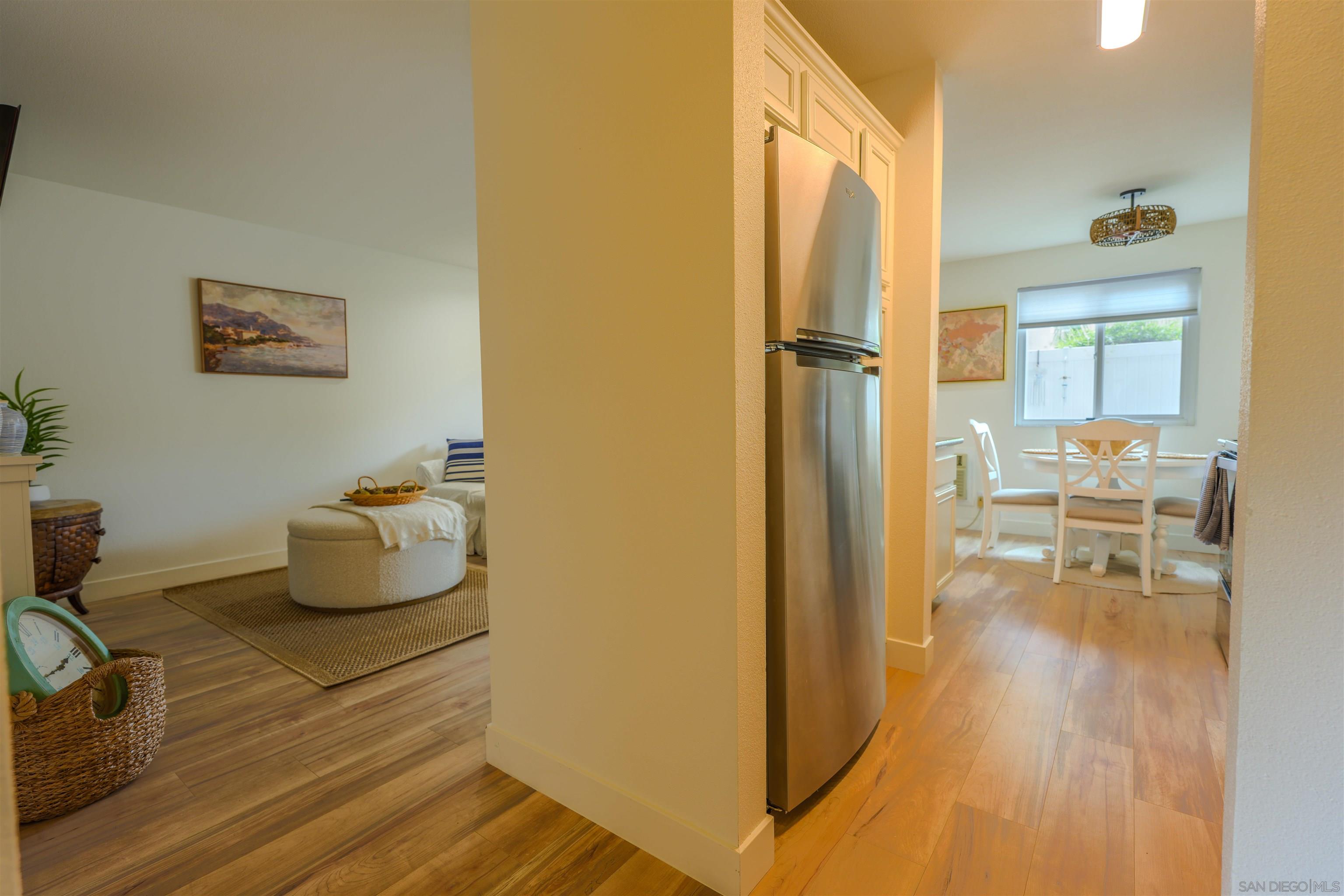 Detail Gallery Image 5 of 27 For 930  Peach Ave  #2,  El Cajon,  CA 92021 - 1 Beds | 1 Baths