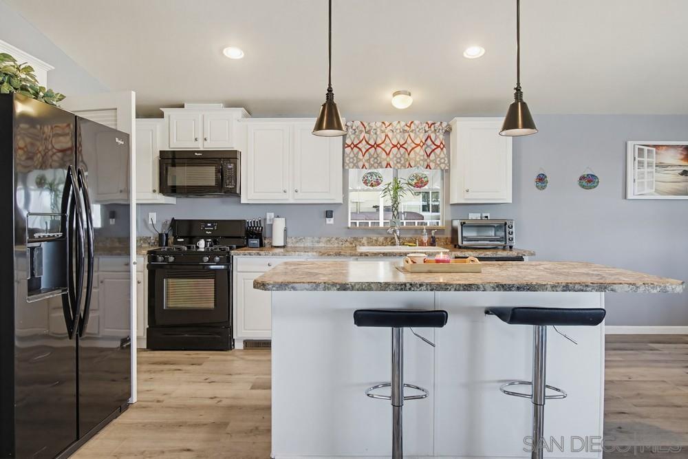 Detail Gallery Image 19 of 43 For 13460  Highway 8 Business  Spc 29,  Lakeside,  CA 92040 - 2 Beds | 2 Baths