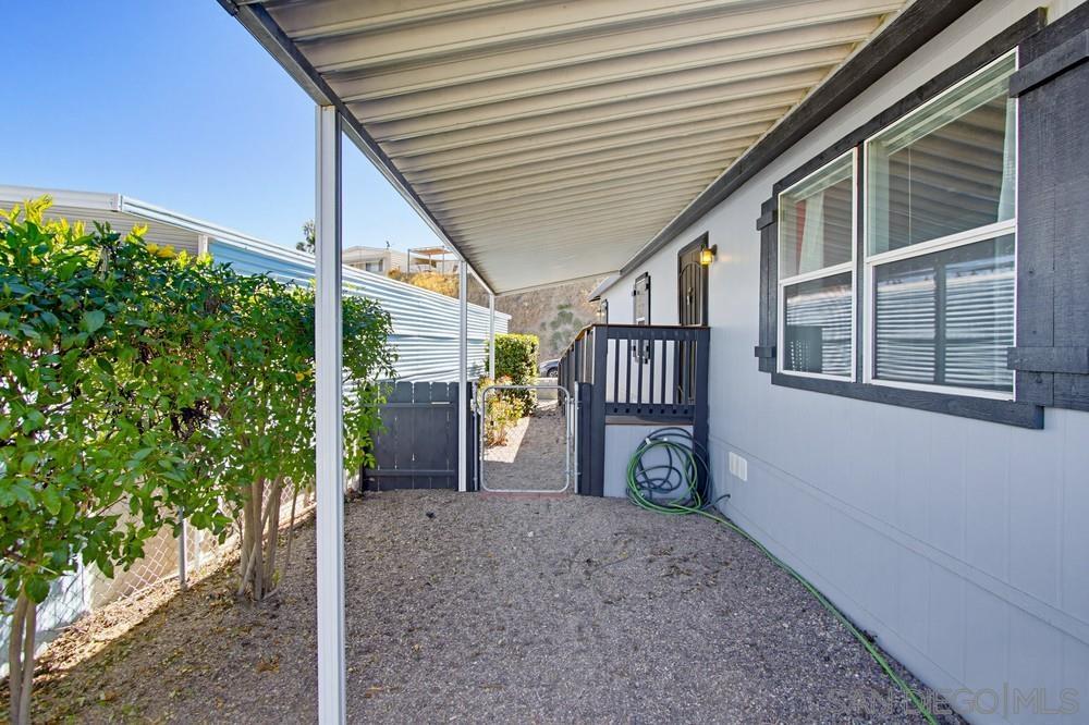 Detail Gallery Image 5 of 43 For 13460  Highway 8 Business  Spc 29,  Lakeside,  CA 92040 - 2 Beds | 2 Baths