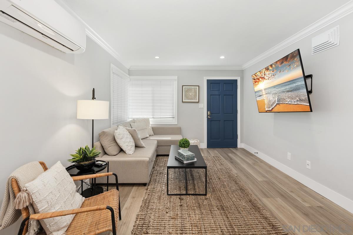 Detail Gallery Image 4 of 12 For 852  Olive Avenue, Coronado,  CA 92118 - 1 Beds | 1 Baths