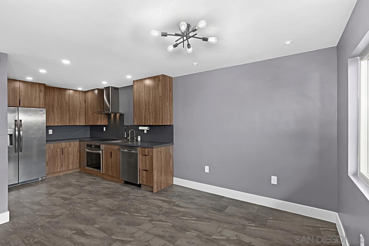 Detail Gallery Image 7 of 30 For 3065  Cowley Way  46, San Diego,  CA 92117 - 2 Beds | 2 Baths