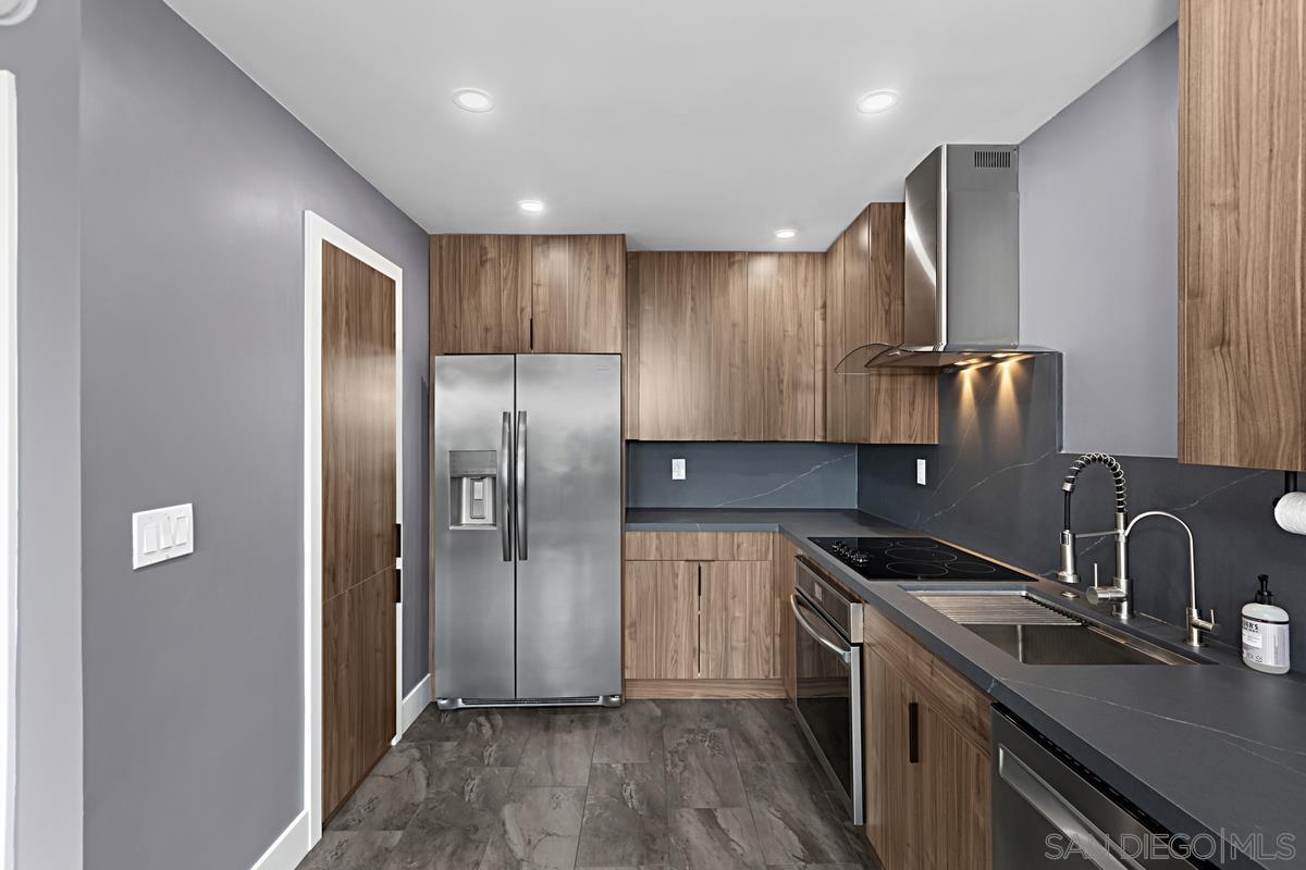 Detail Gallery Image 9 of 30 For 3065  Cowley Way  46, San Diego,  CA 92117 - 2 Beds | 2 Baths