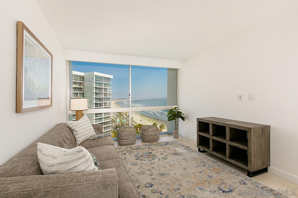 Detail Gallery Image 7 of 14 For 1760  Avenida Del Mundo  1109, Coronado,  CA 92118 - 3 Beds | 3 Baths