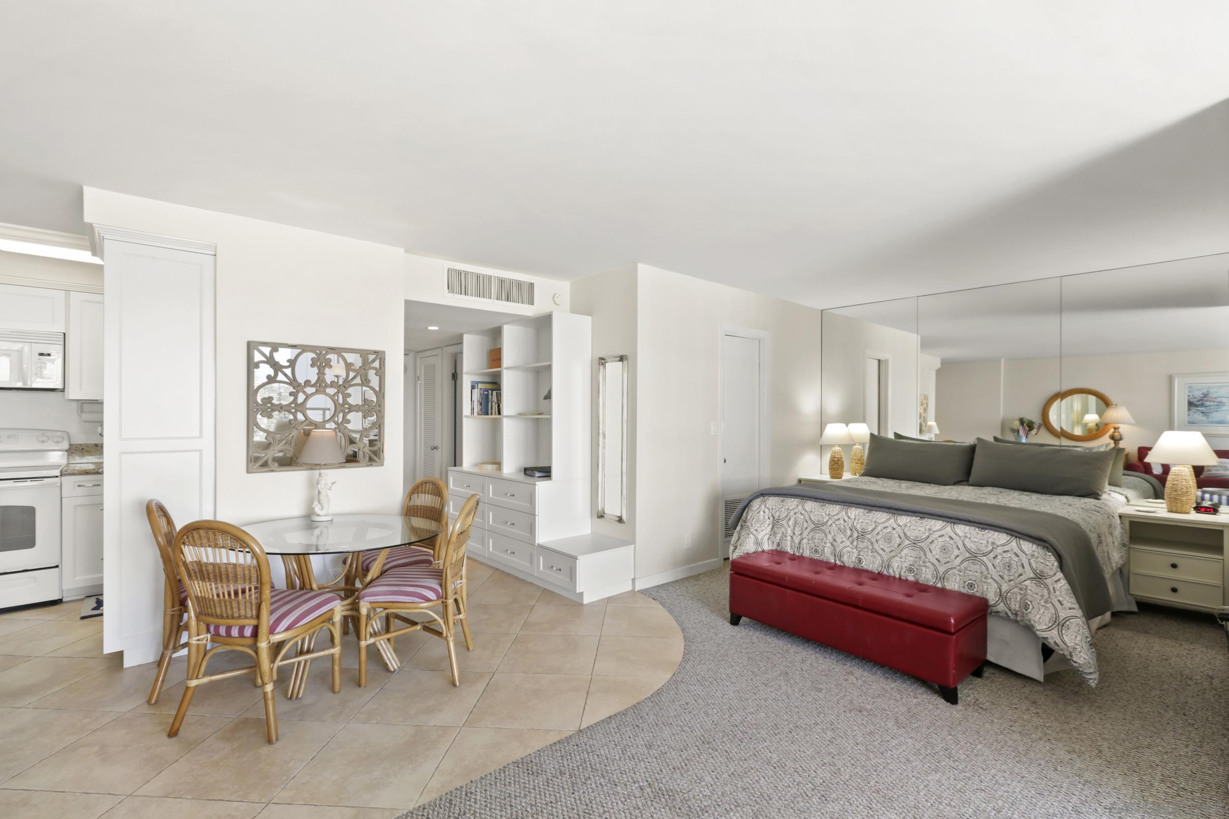 Detail Gallery Image 8 of 23 For 1720  Avenida Del Mundo  1501, Coronado,  CA 92118 - 0 Beds | 1 Baths