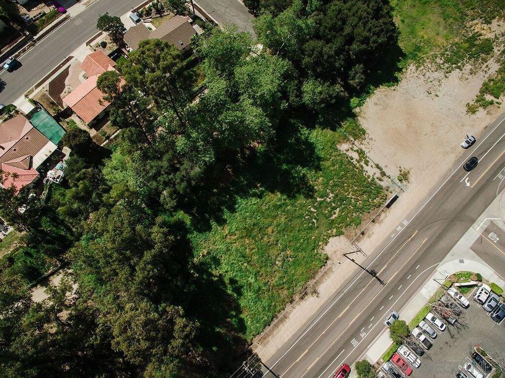 Detail Gallery Image 5 of 6 For , Vista,  CA 92084 - – Beds | – Baths