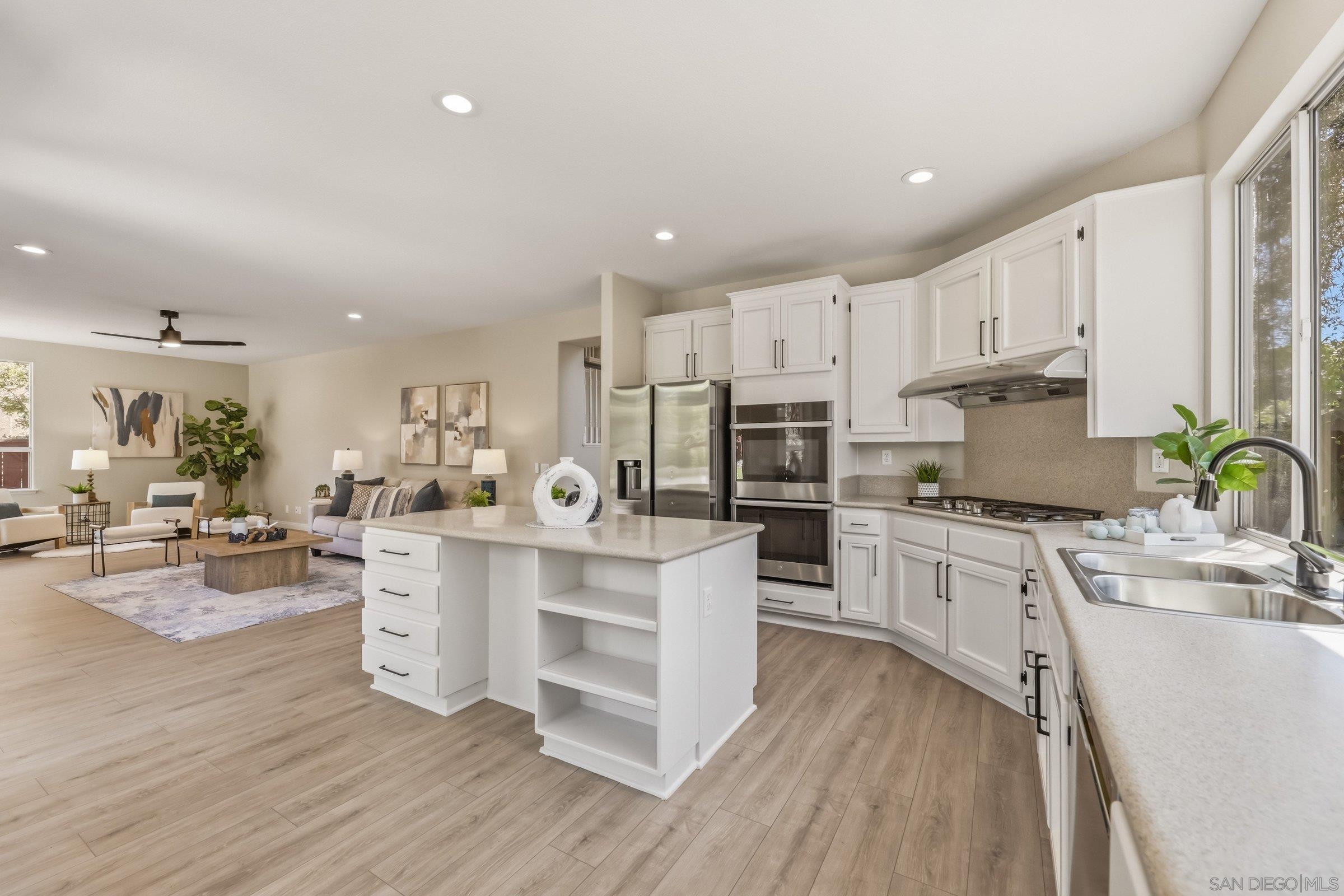 Detail Gallery Image 17 of 48 For 7304  Celata, San Diego,  CA 92129 - 5 Beds | 3 Baths