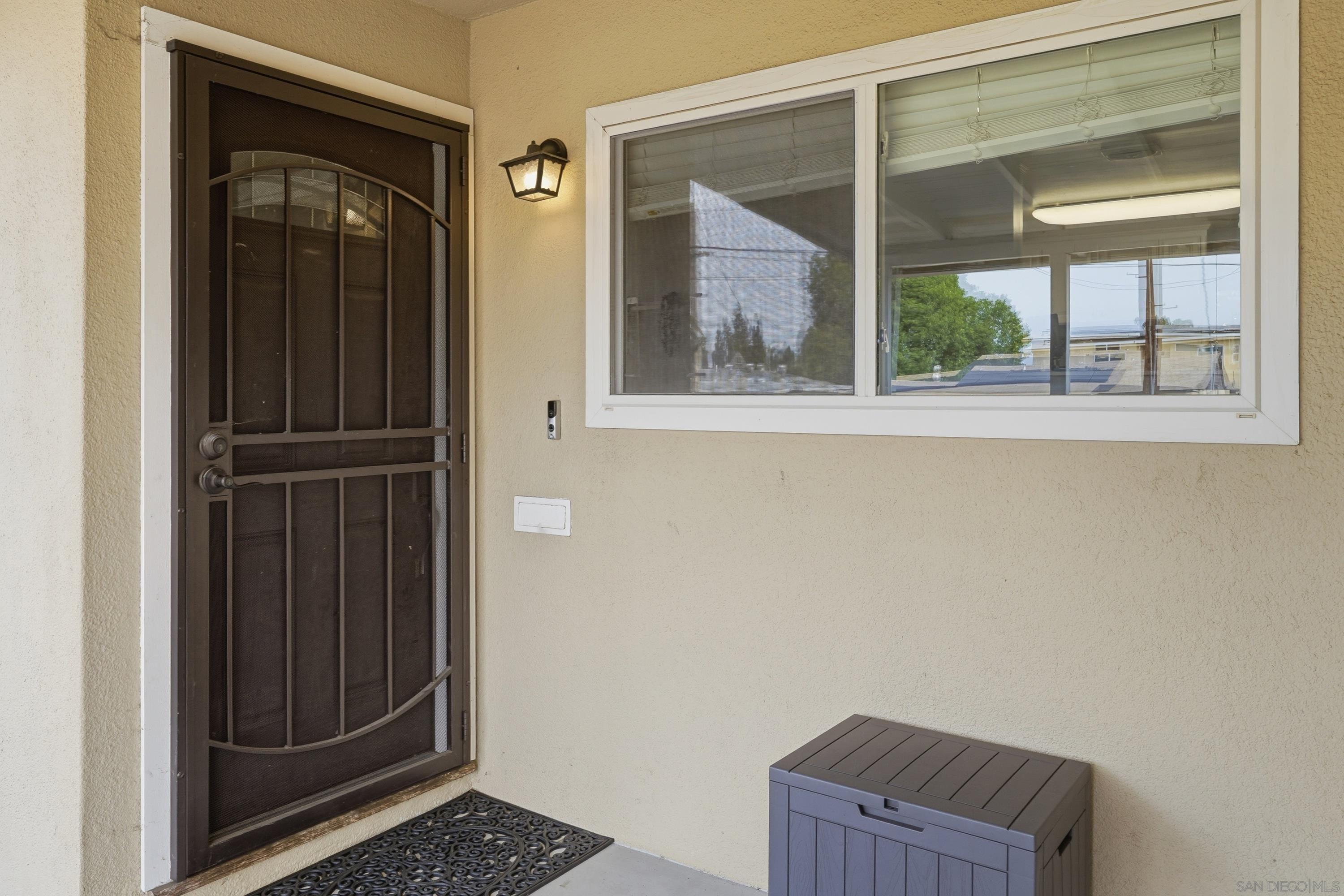 Detail Gallery Image 3 of 35 For 225 E Renette Ave, El Cajon,  CA 92020 - 3 Beds | 2 Baths