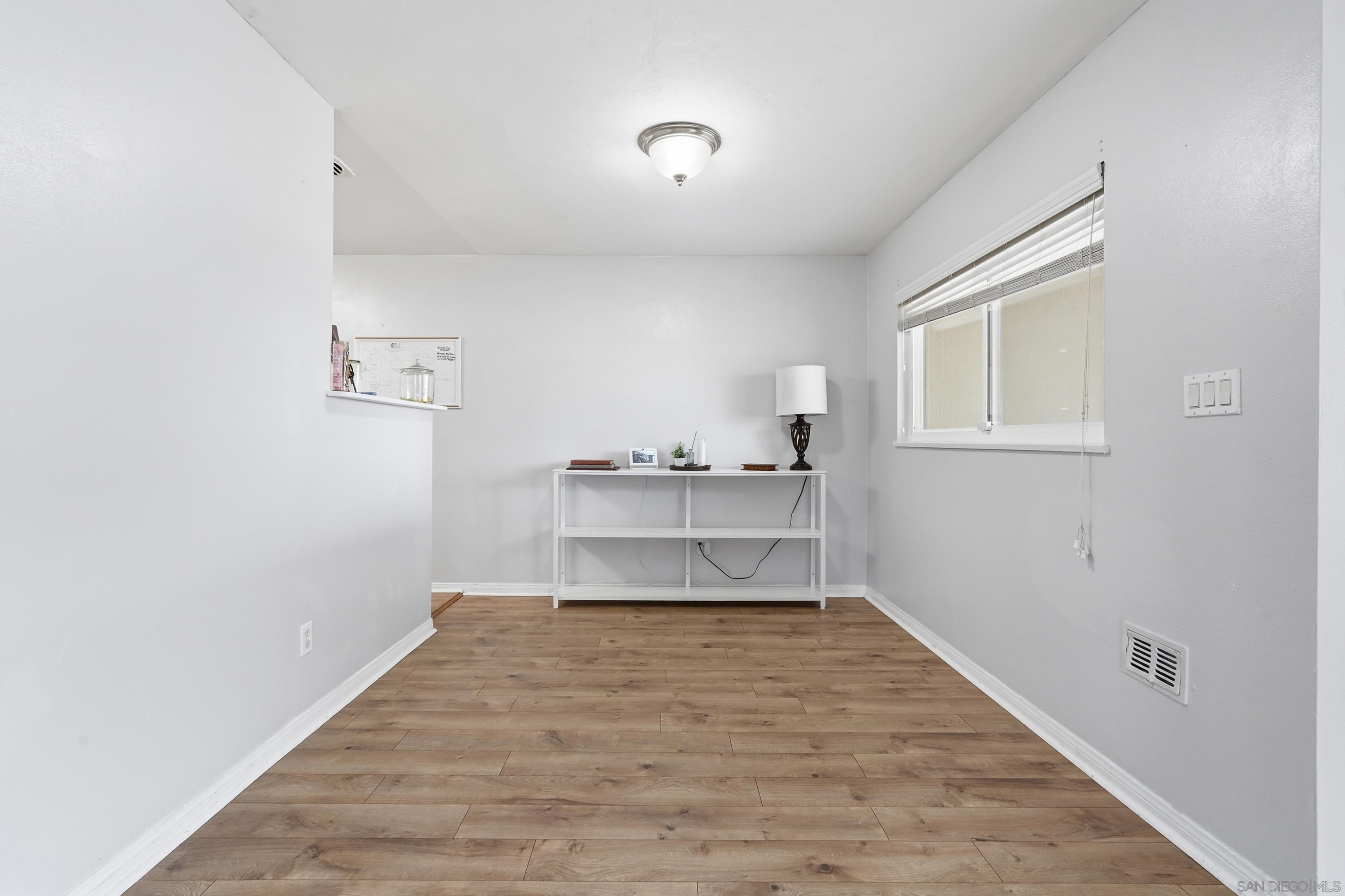 Detail Gallery Image 8 of 35 For 225 E Renette Ave, El Cajon,  CA 92020 - 3 Beds | 2 Baths