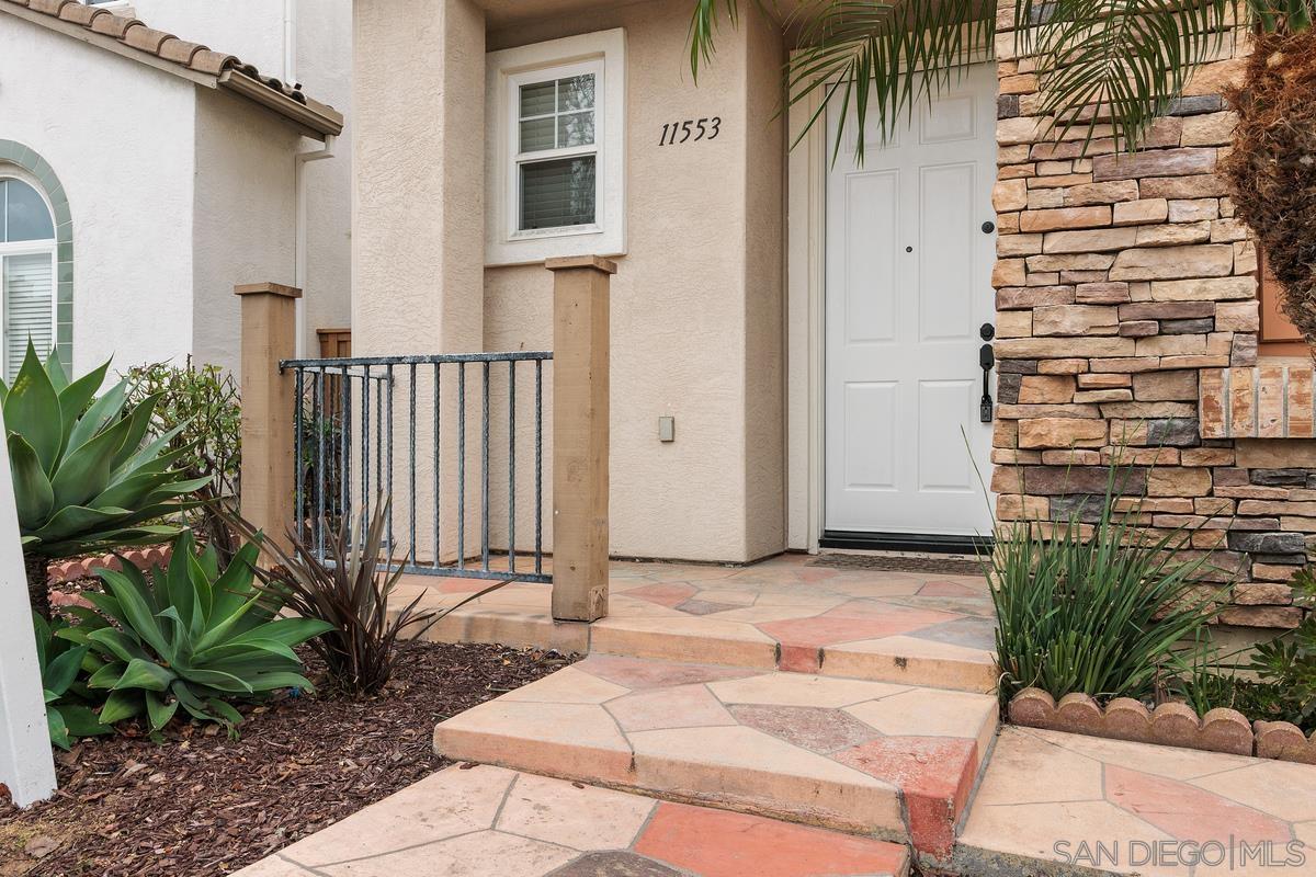 Detail Gallery Image 3 of 37 For 11553  Trailbrook Lane, San Diego,  CA 92128 - 4 Beds | 2/1 Baths