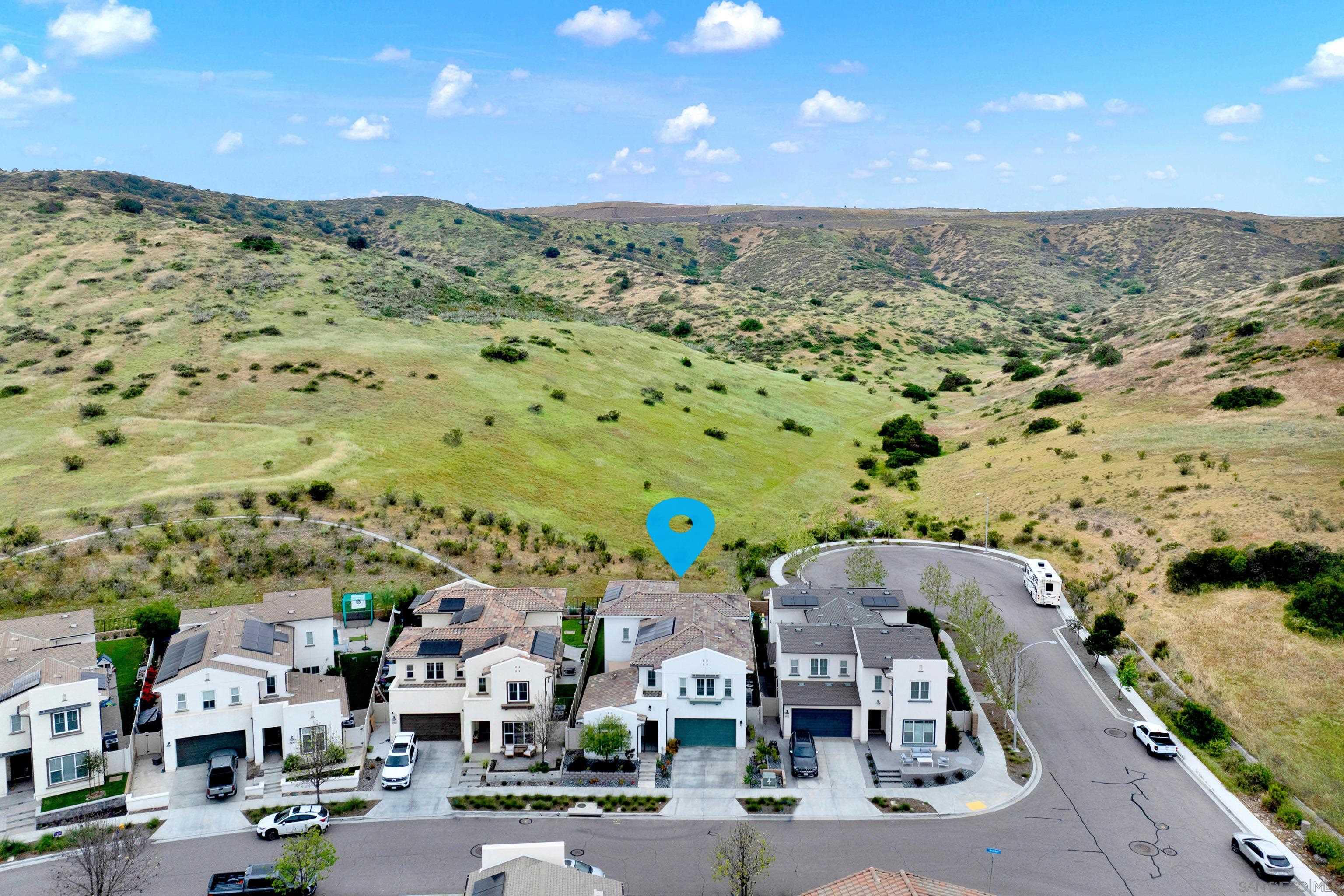 Detail Gallery Image 2 of 72 For 9108 W Bluff, Santee,  CA 92071 - 4 Beds | 4/1 Baths