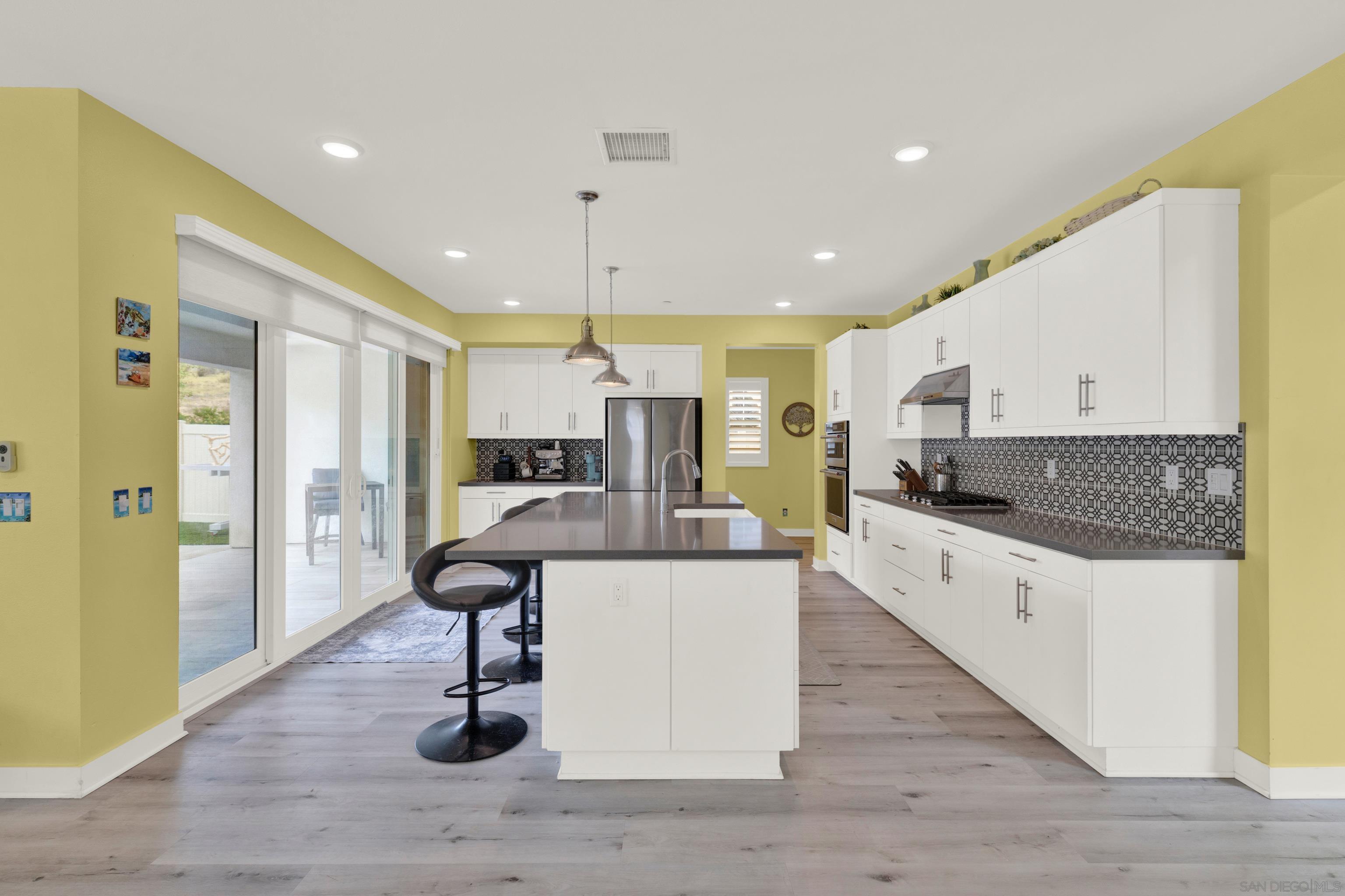 Detail Gallery Image 31 of 72 For 9108 W Bluff, Santee,  CA 92071 - 4 Beds | 4/1 Baths