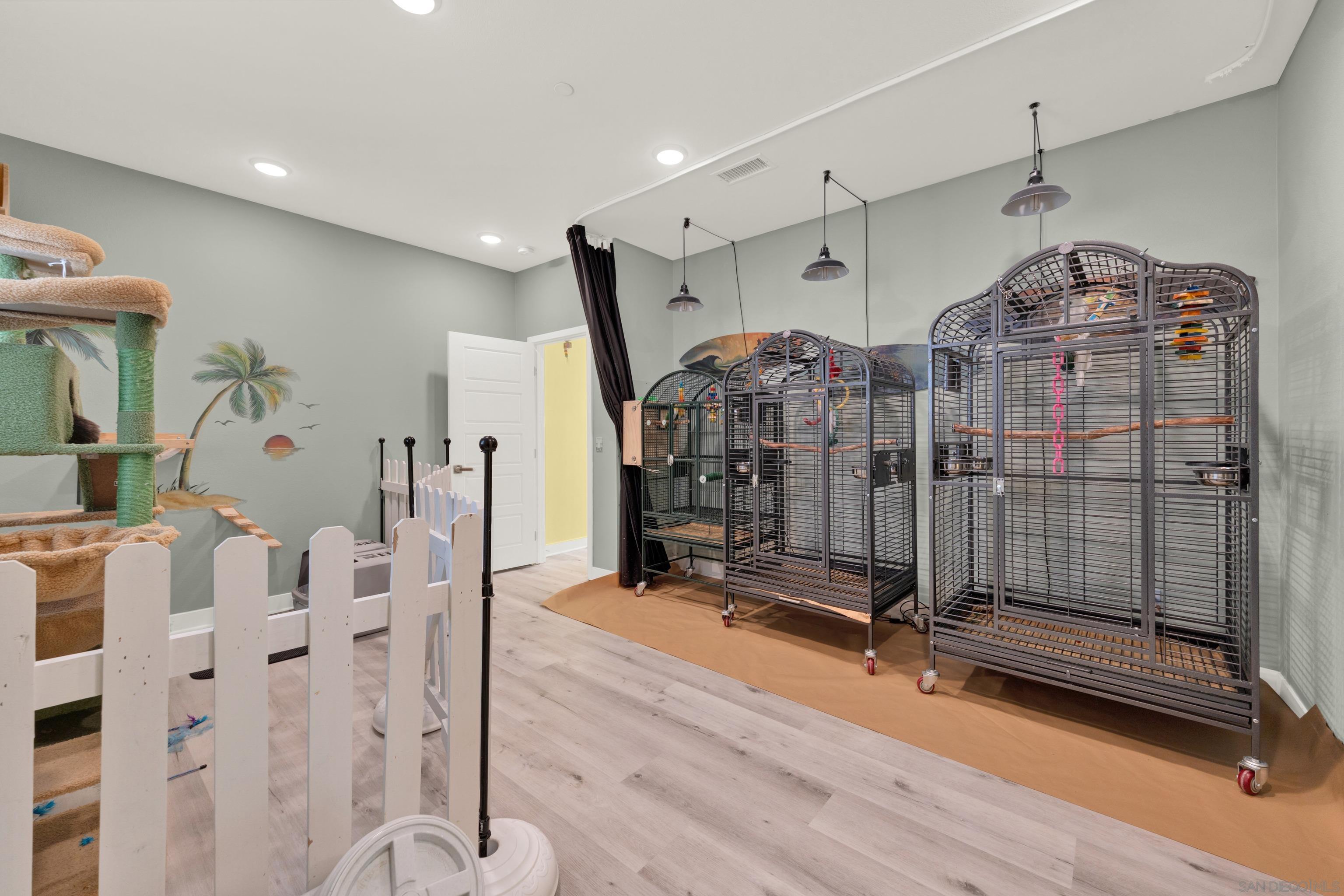 Detail Gallery Image 37 of 72 For 9108 W Bluff, Santee,  CA 92071 - 4 Beds | 4/1 Baths