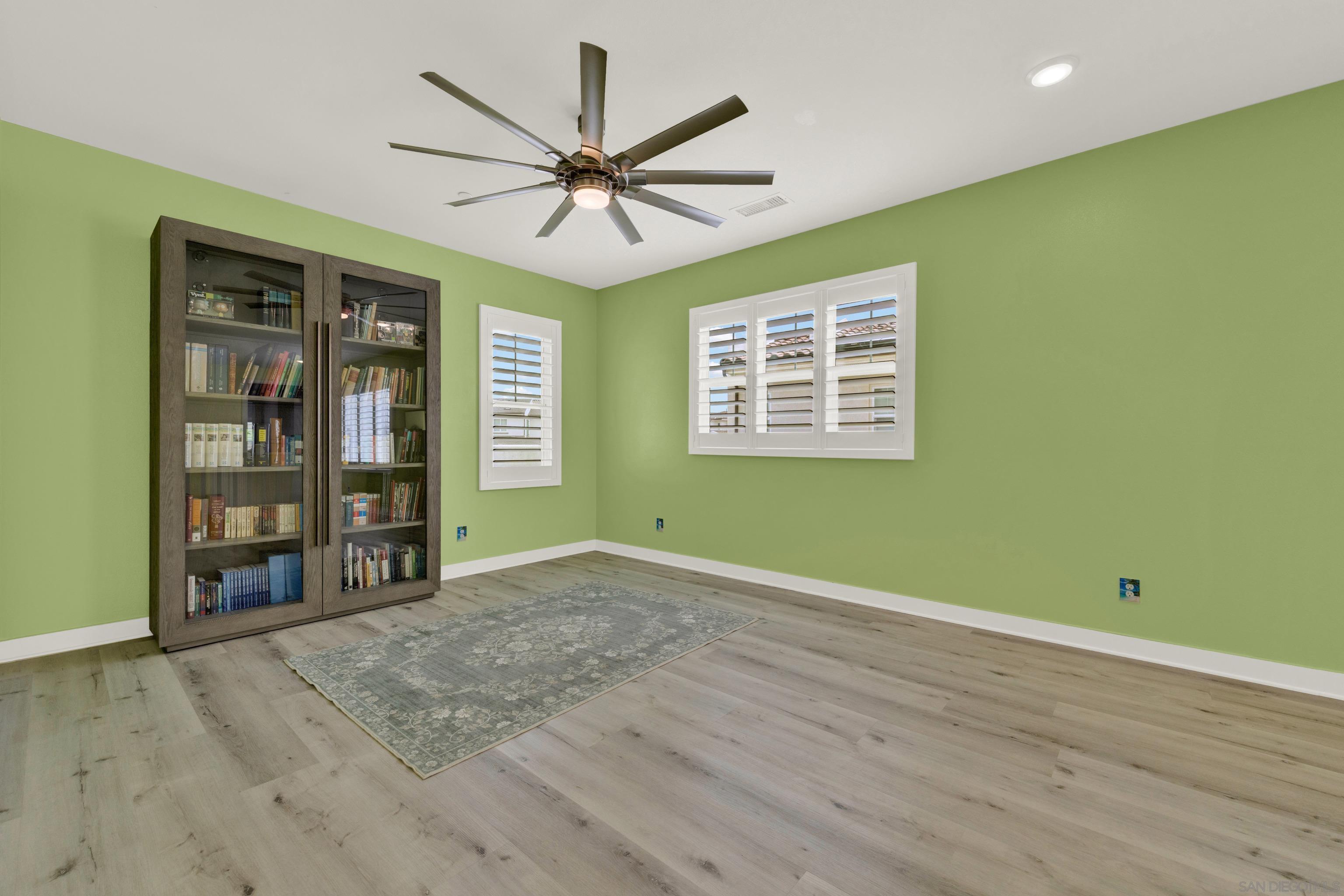 Detail Gallery Image 41 of 72 For 9108 W Bluff, Santee,  CA 92071 - 4 Beds | 4/1 Baths