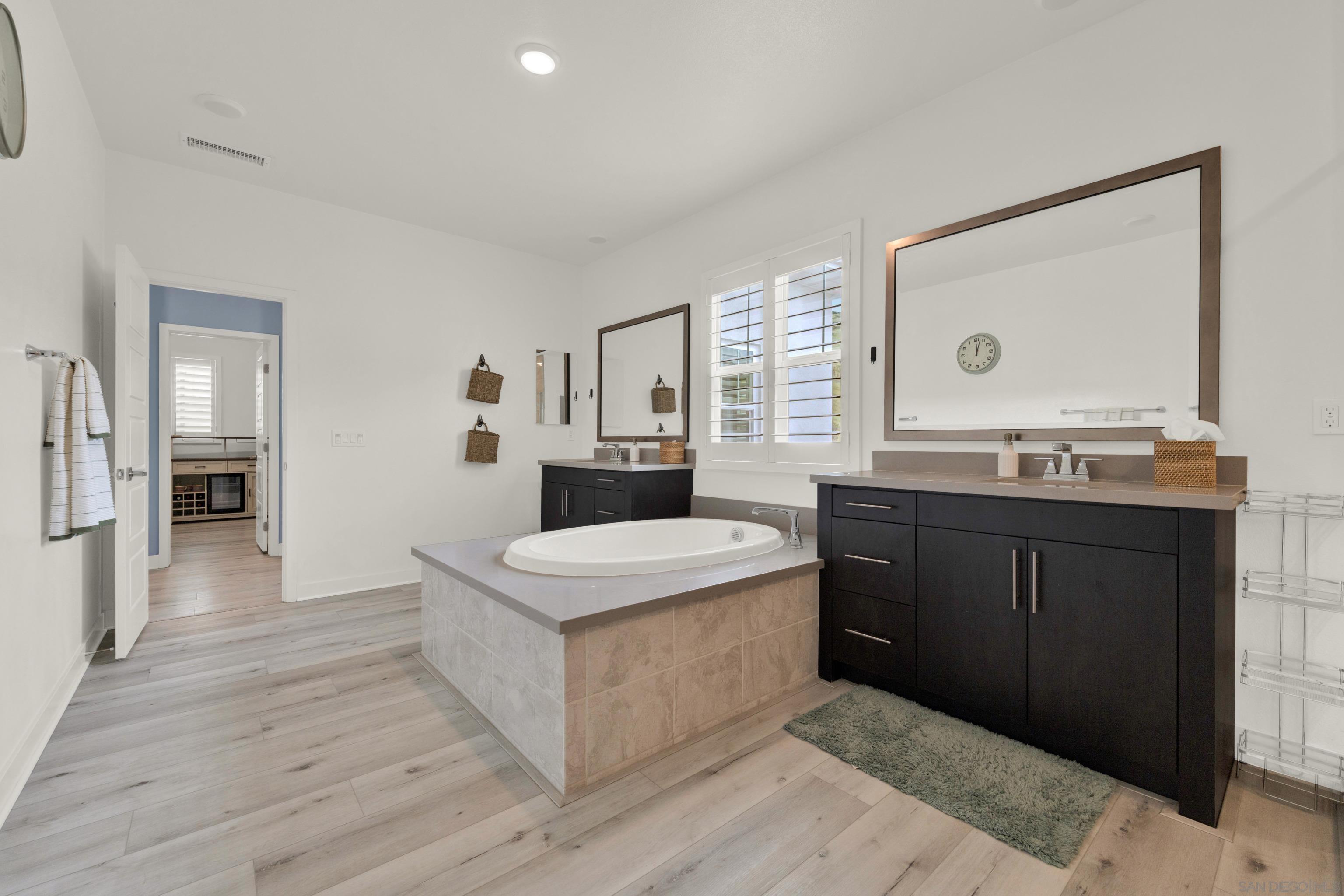 Detail Gallery Image 51 of 72 For 9108 W Bluff, Santee,  CA 92071 - 4 Beds | 4/1 Baths