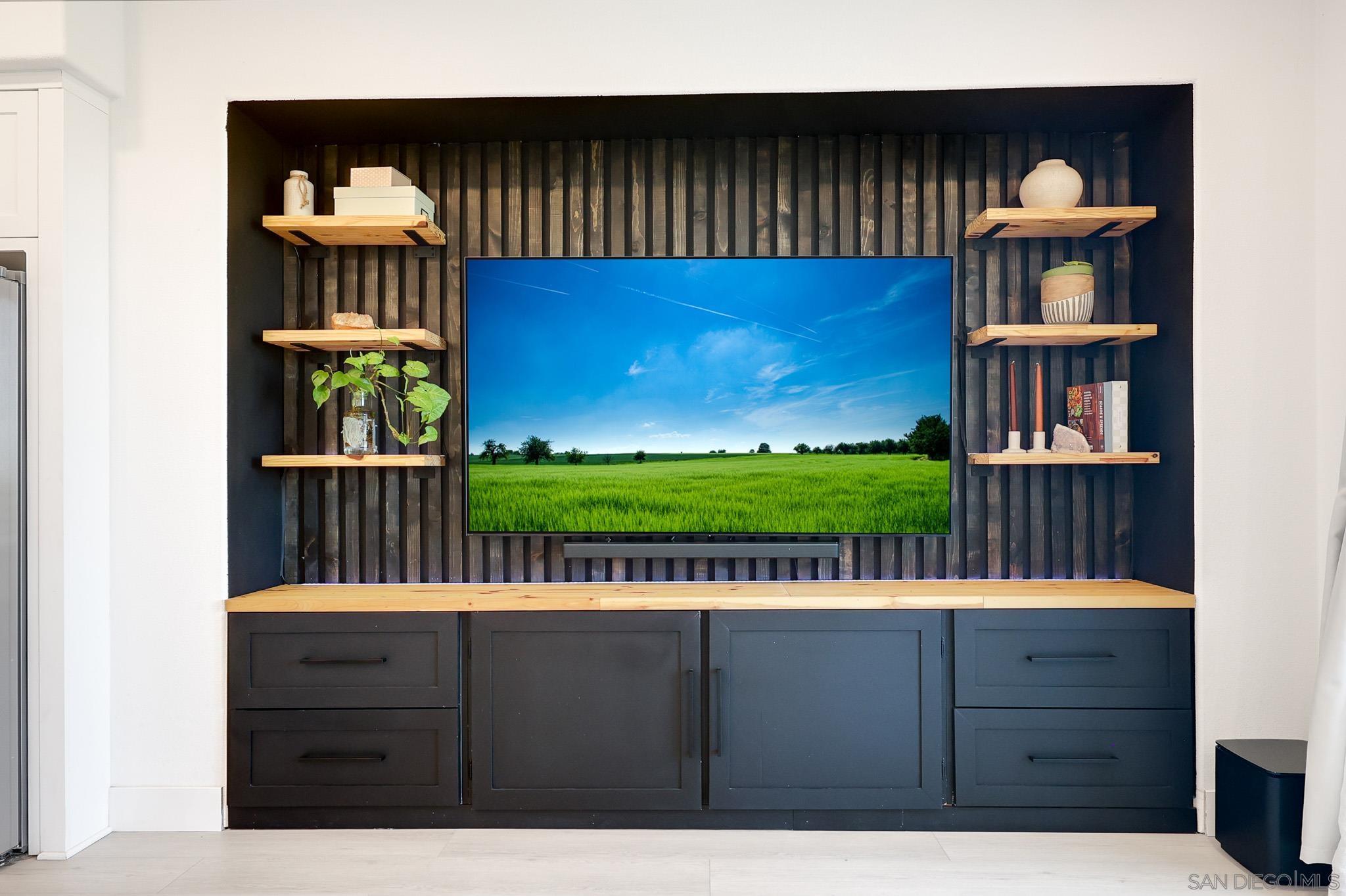 Detail Gallery Image 9 of 45 For 6861  Secano St, San Diego,  CA 92154 - 3 Beds | 1/1 Baths