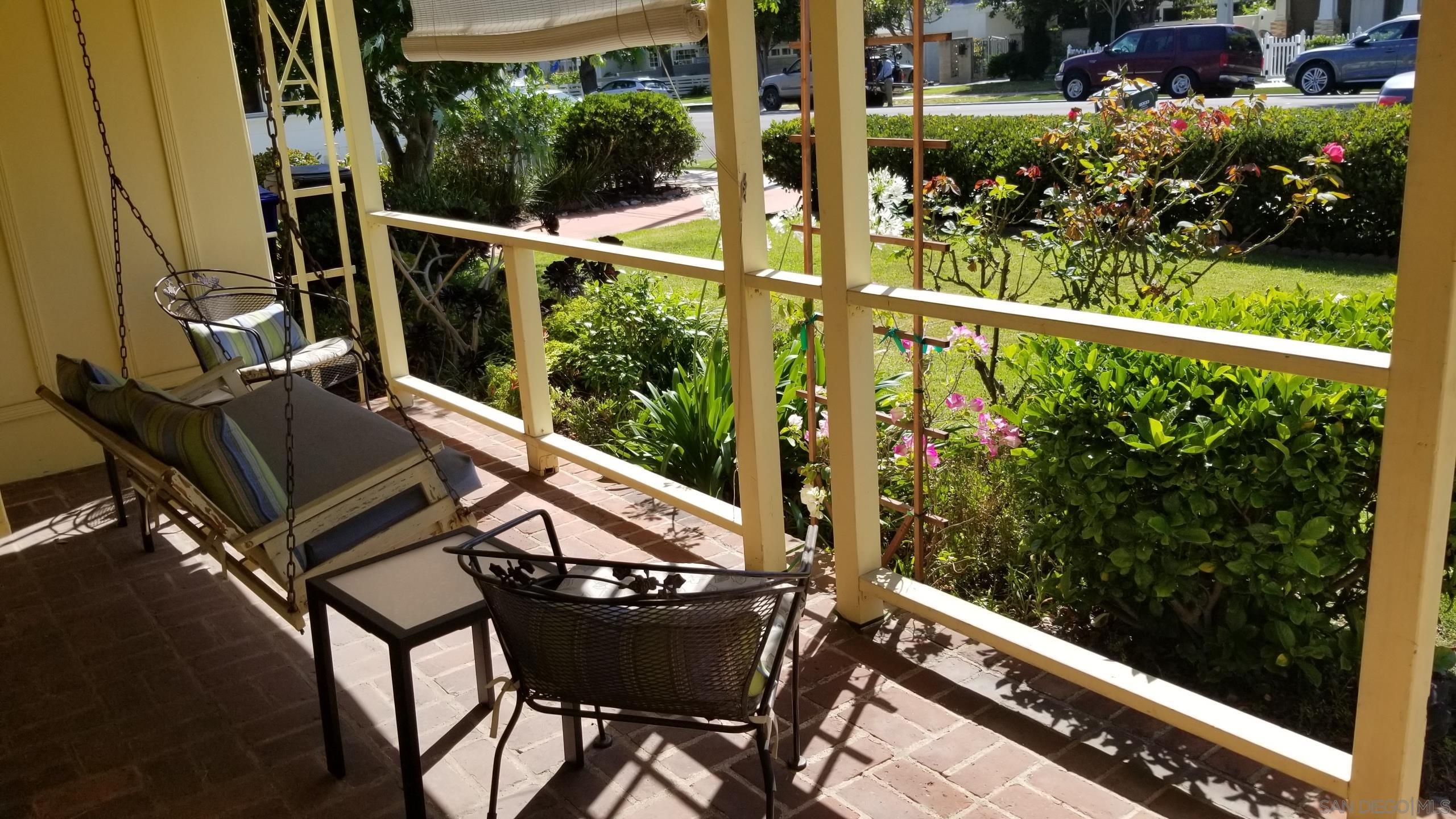 Detail Gallery Image 2 of 40 For 901  a Ave, Coronado,  CA 92118 - 3 Beds | 2 Baths