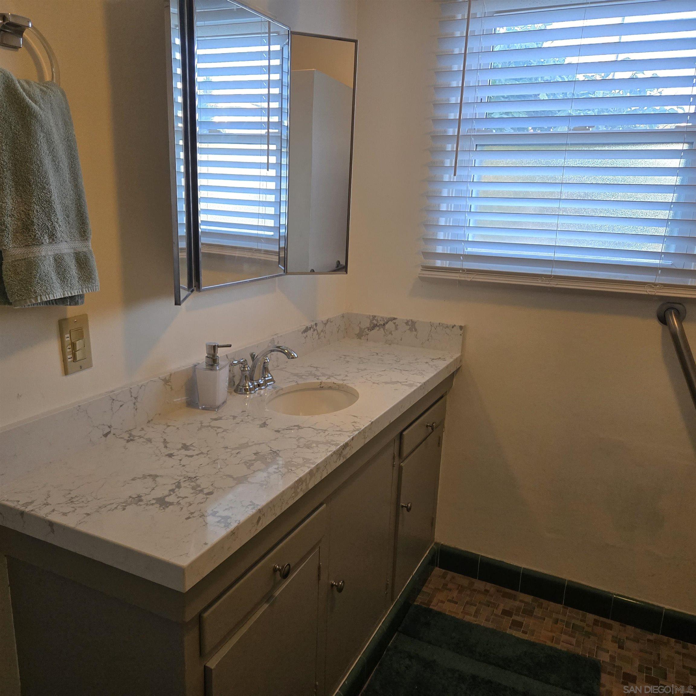 Detail Gallery Image 39 of 40 For 901  a Ave, Coronado,  CA 92118 - 3 Beds | 2 Baths