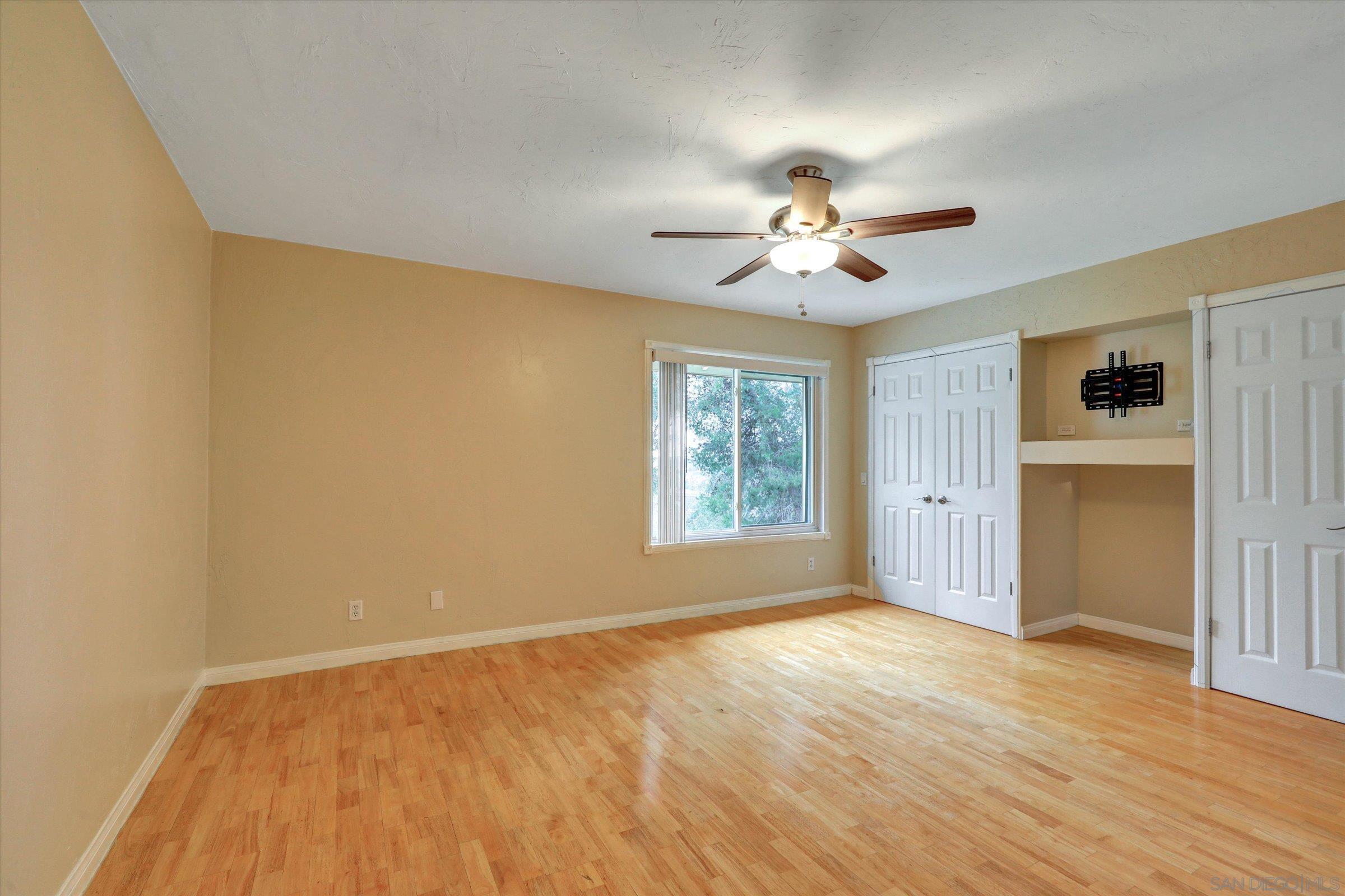 Detail Gallery Image 19 of 30 For 9719  Caminito Del Marfil, San Diego,  CA 92124 - 3 Beds | 2/1 Baths