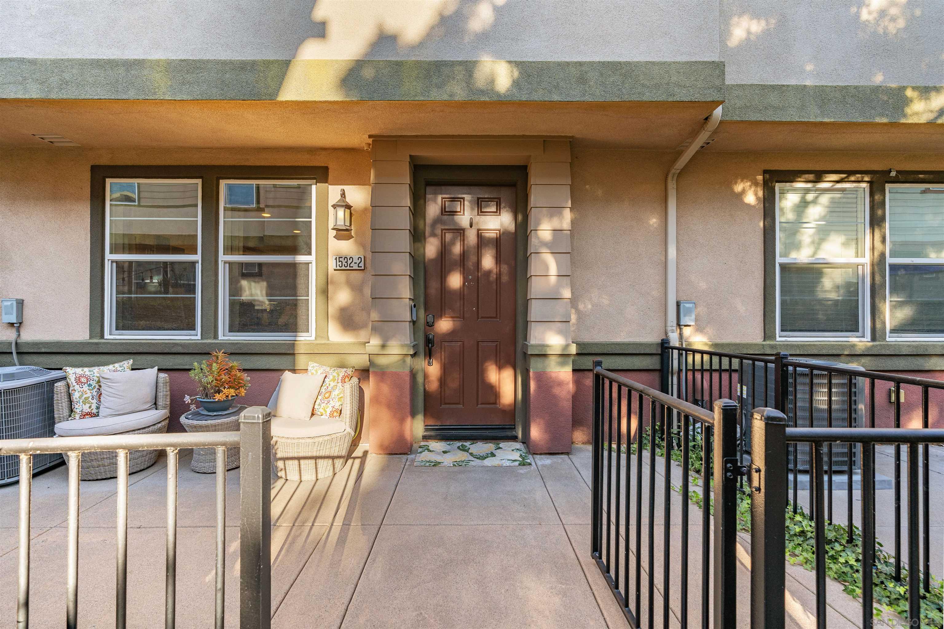 Detail Gallery Image 2 of 37 For 1532  Champion  #2,  Chula Vista,  CA 91915 - 3 Beds | 2/1 Baths