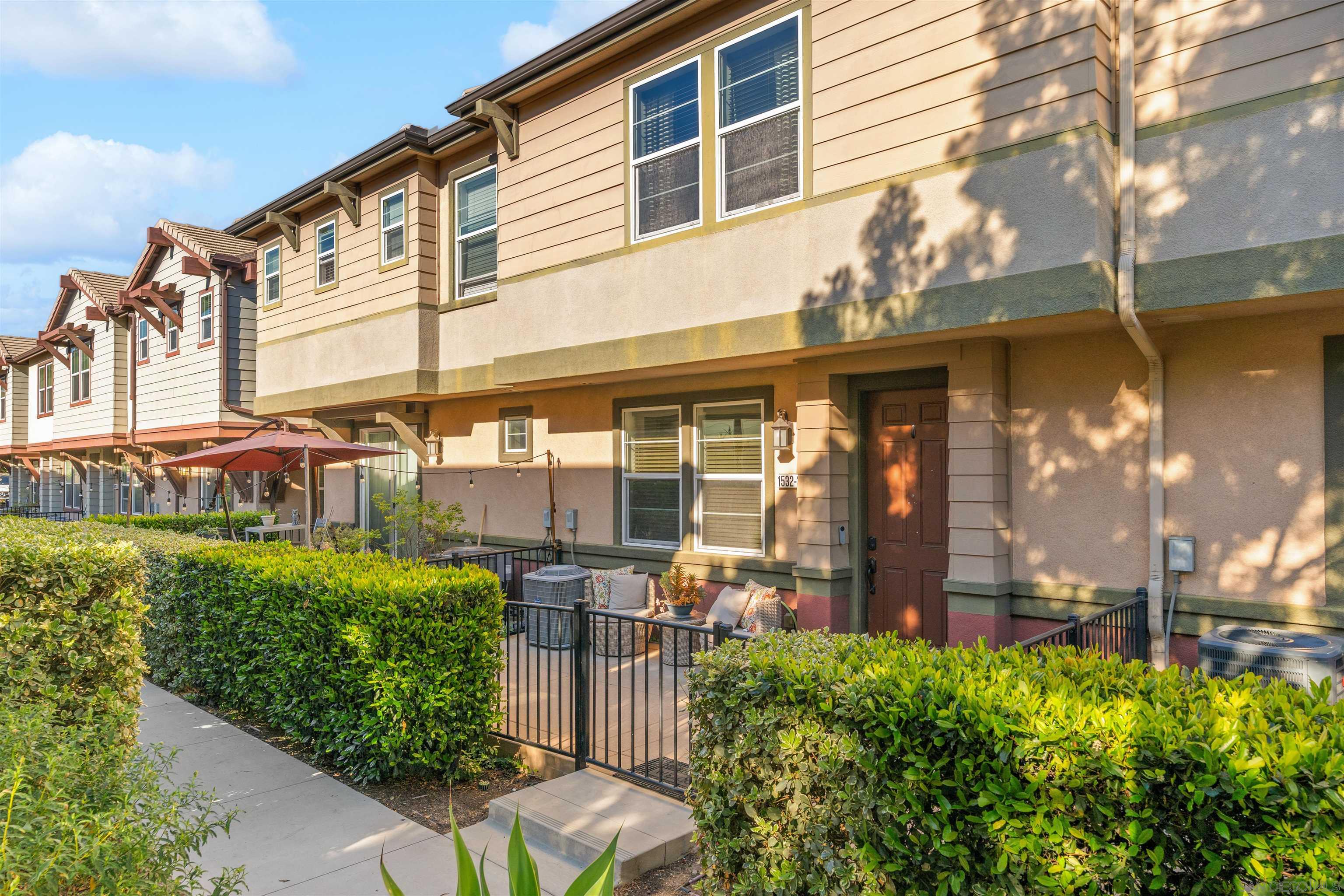 Detail Gallery Image 3 of 37 For 1532  Champion  #2,  Chula Vista,  CA 91915 - 3 Beds | 2/1 Baths