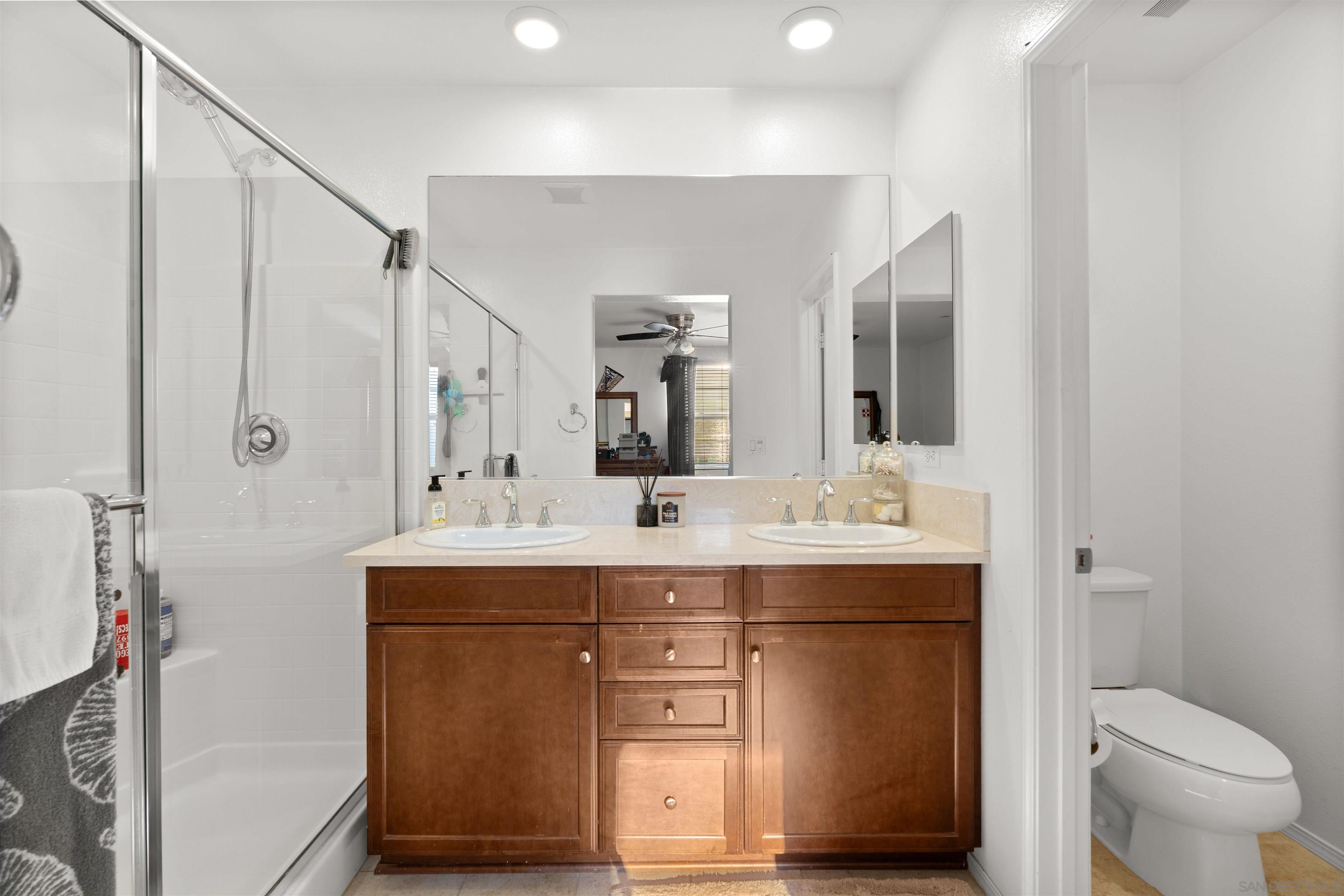 Detail Gallery Image 24 of 37 For 1532  Champion  #2,  Chula Vista,  CA 91915 - 3 Beds | 2/1 Baths