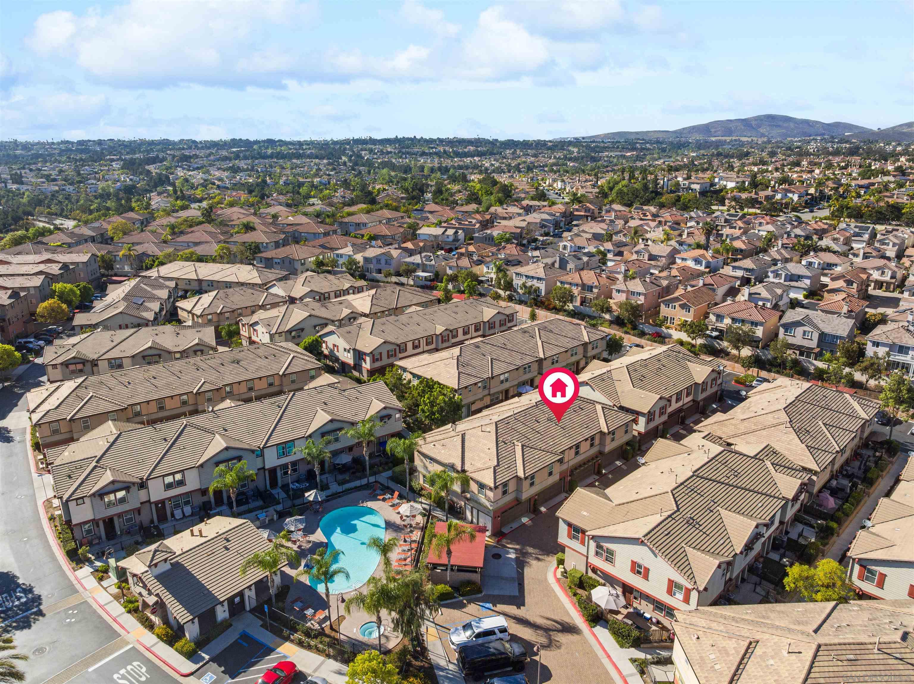 Detail Gallery Image 35 of 37 For 1532  Champion  #2,  Chula Vista,  CA 91915 - 3 Beds | 2/1 Baths