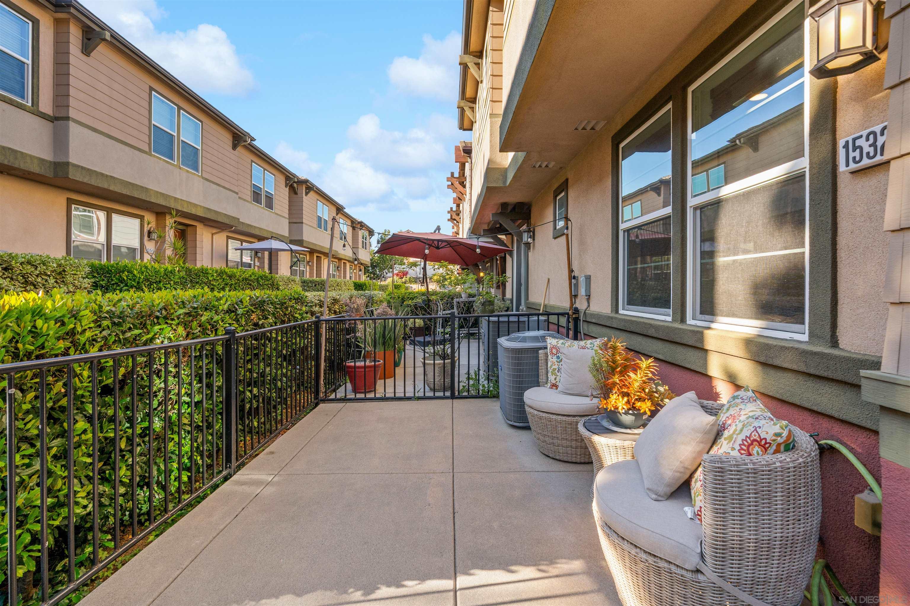 Detail Gallery Image 5 of 37 For 1532  Champion  #2,  Chula Vista,  CA 91915 - 3 Beds | 2/1 Baths