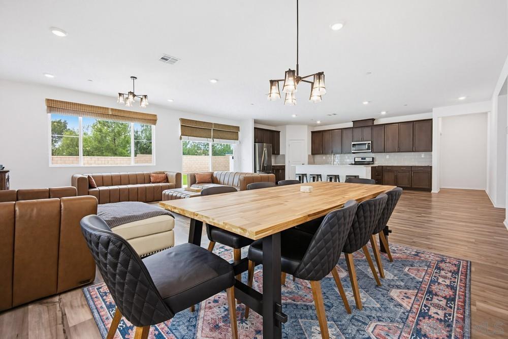 Detail Gallery Image 16 of 37 For 31168  Bowery Court, Menifee,  CA 92584 - 4 Beds | 3 Baths