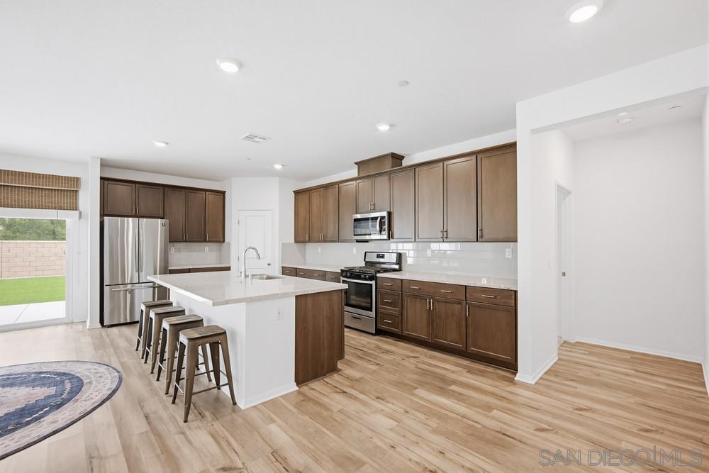 Detail Gallery Image 9 of 37 For 31168  Bowery Court, Menifee,  CA 92584 - 4 Beds | 3 Baths