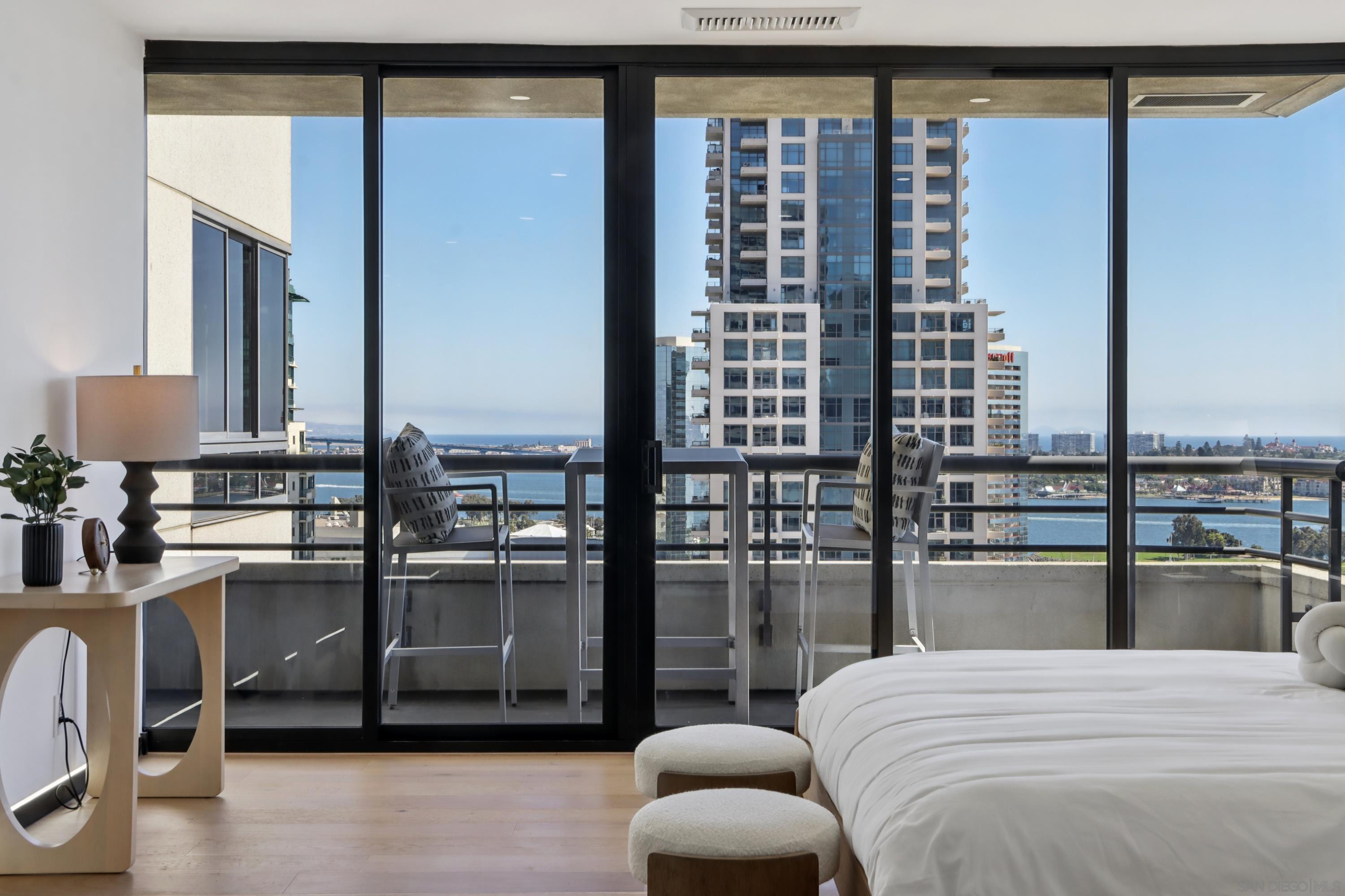 Detail Gallery Image 24 of 72 For 700  Front St  #1402,  San Diego,  CA 92101 - 2 Beds | 2 Baths