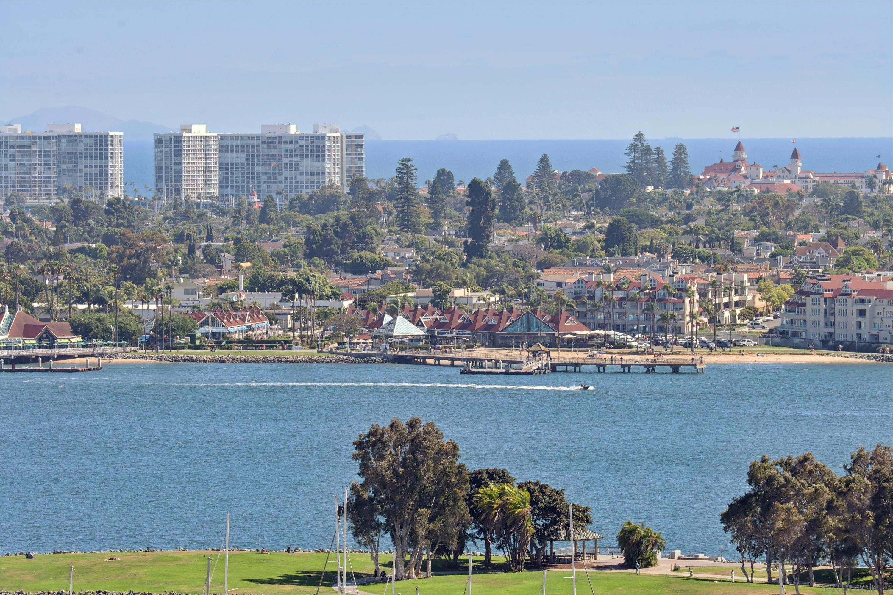 Detail Gallery Image 44 of 72 For 700  Front St  #1402,  San Diego,  CA 92101 - 2 Beds | 2 Baths