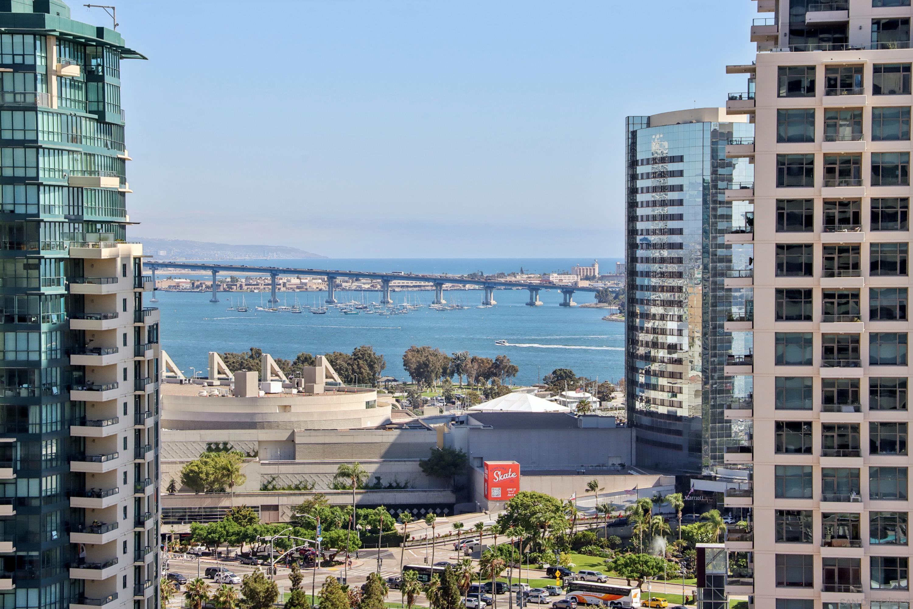 Detail Gallery Image 50 of 72 For 700  Front St  #1402,  San Diego,  CA 92101 - 2 Beds | 2 Baths