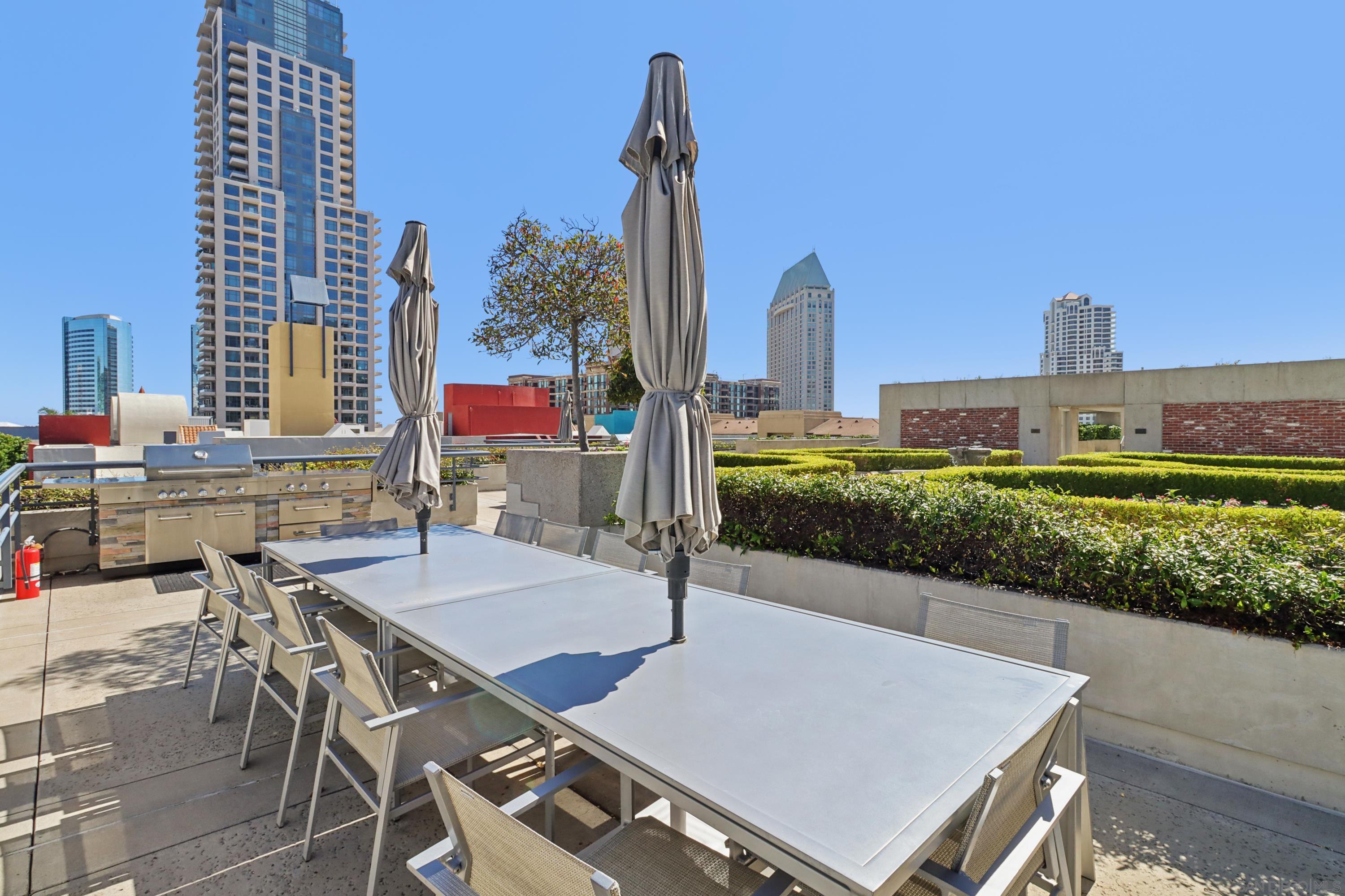 Detail Gallery Image 57 of 72 For 700  Front St  #1402,  San Diego,  CA 92101 - 2 Beds | 2 Baths