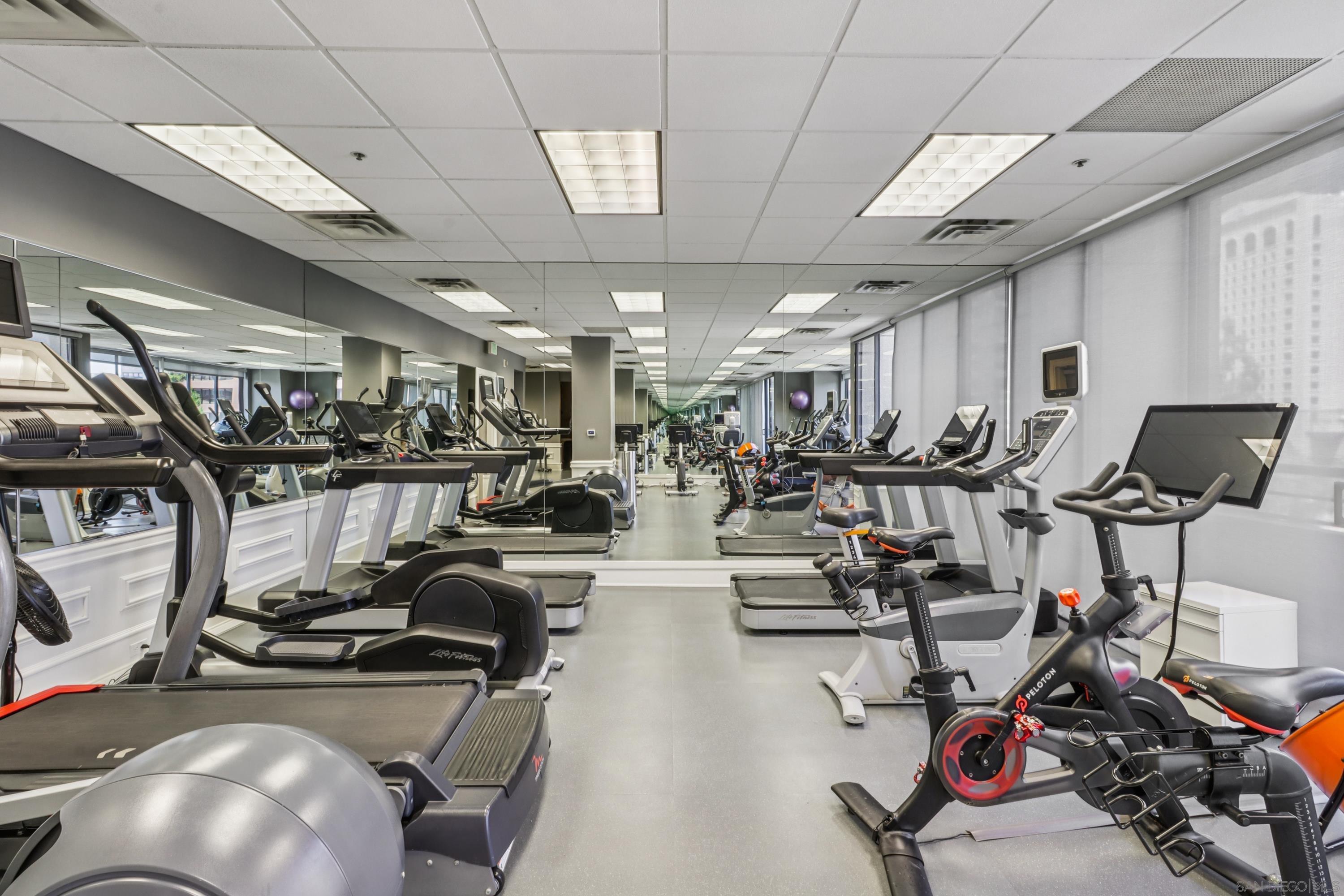 Detail Gallery Image 63 of 72 For 700  Front St  #1402,  San Diego,  CA 92101 - 2 Beds | 2 Baths