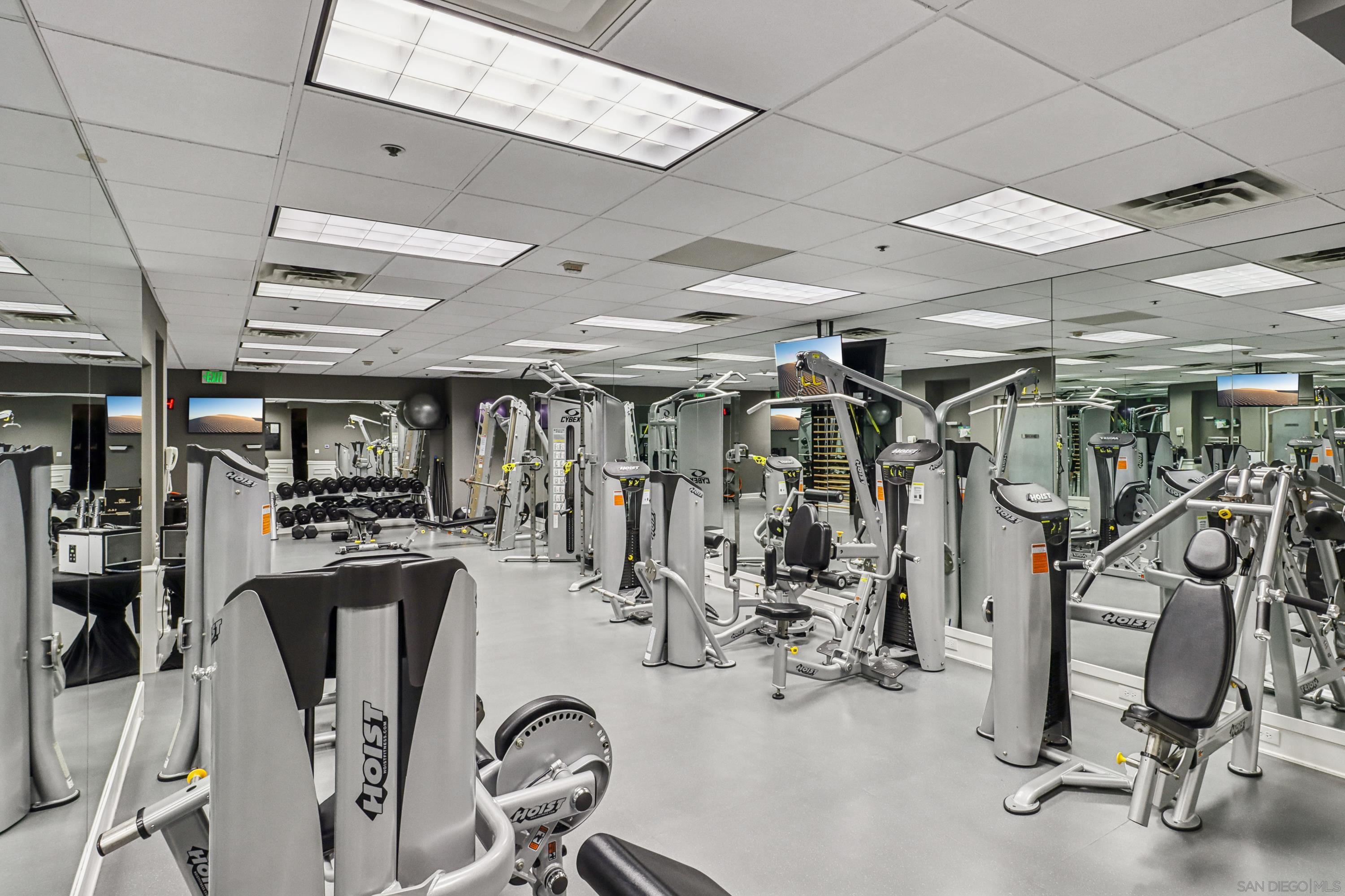 Detail Gallery Image 64 of 72 For 700  Front St  #1402,  San Diego,  CA 92101 - 2 Beds | 2 Baths