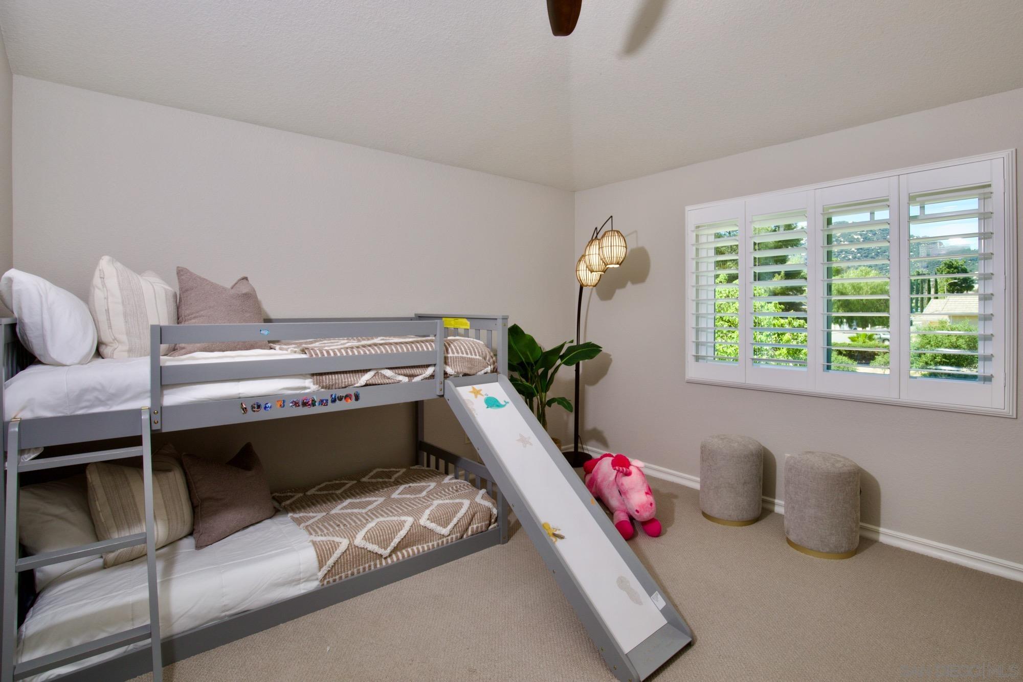 Detail Gallery Image 16 of 31 For 45946  Clubhouse Dr., Temecula,  CA 92592 - 4 Beds | 3 Baths